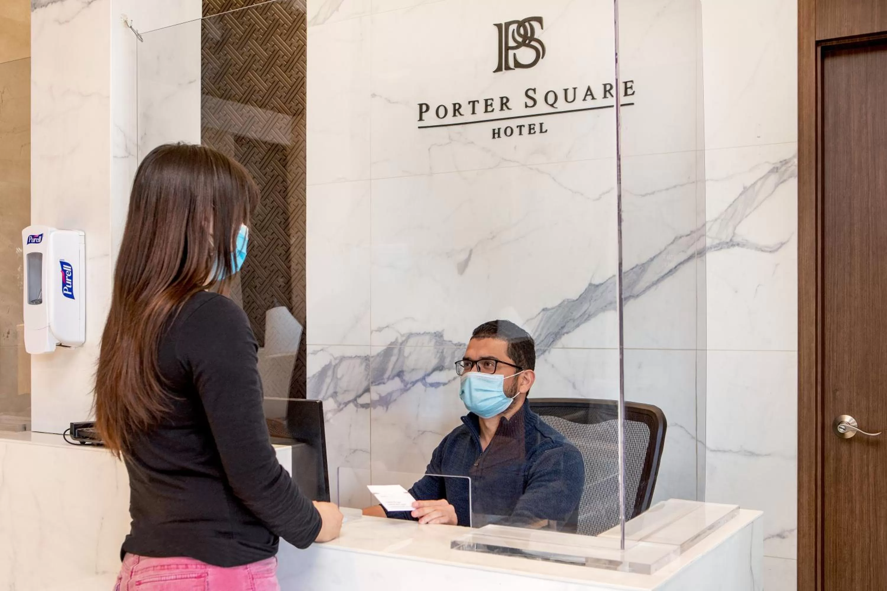 Lobby or reception in Porter Square Hotel