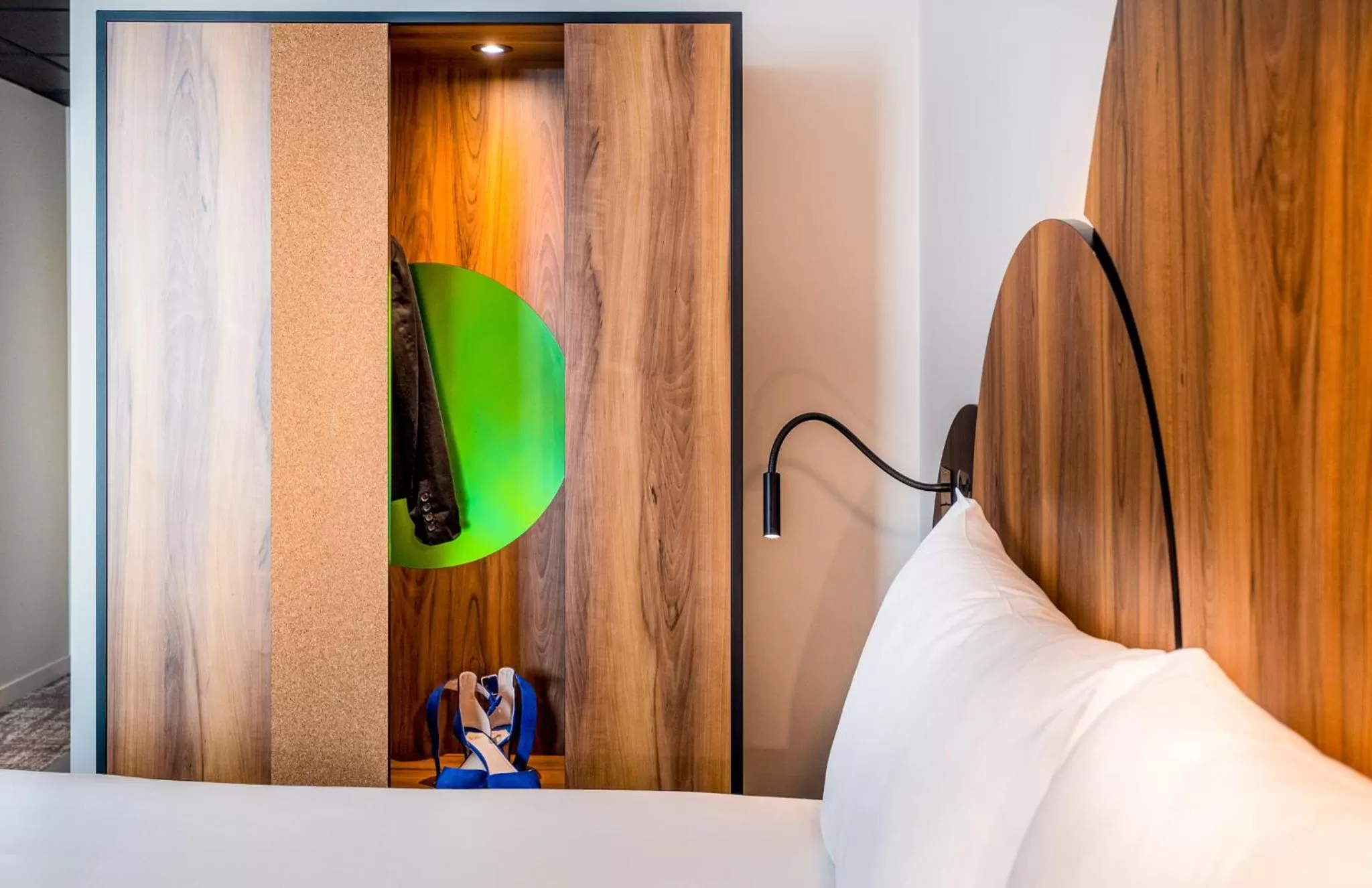 Bed in ibis Styles Paris Meteor Avenue d'Italie