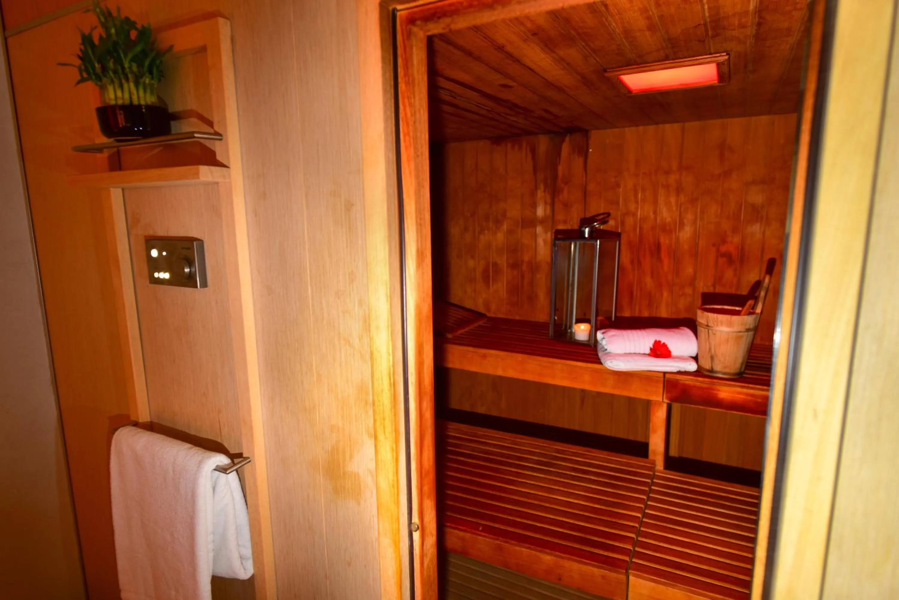 Sauna in Arthotel & Park Lecce