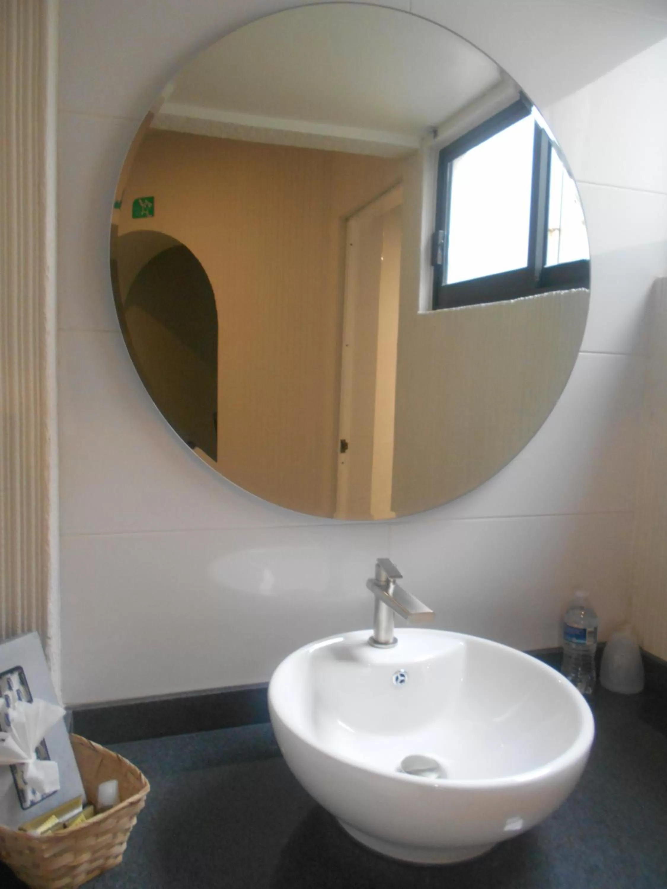 Bathroom in Hotel Puente Real