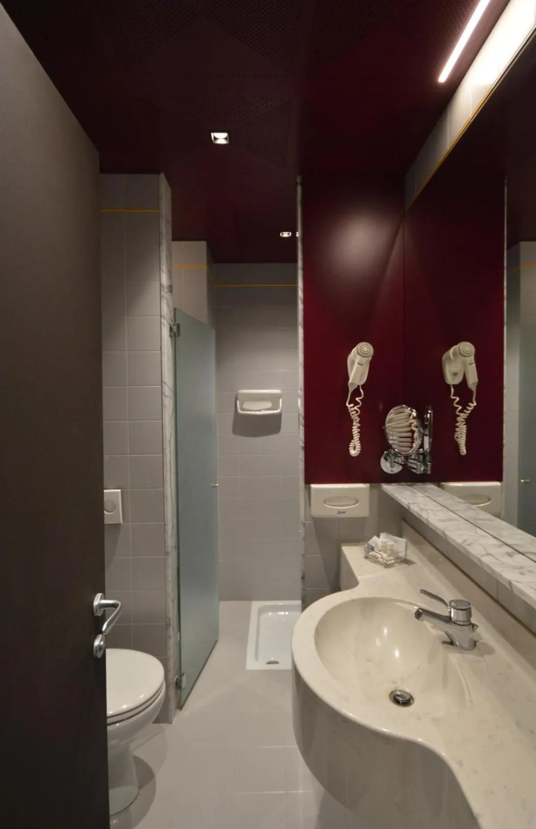 Bathroom in Hotel Friuli