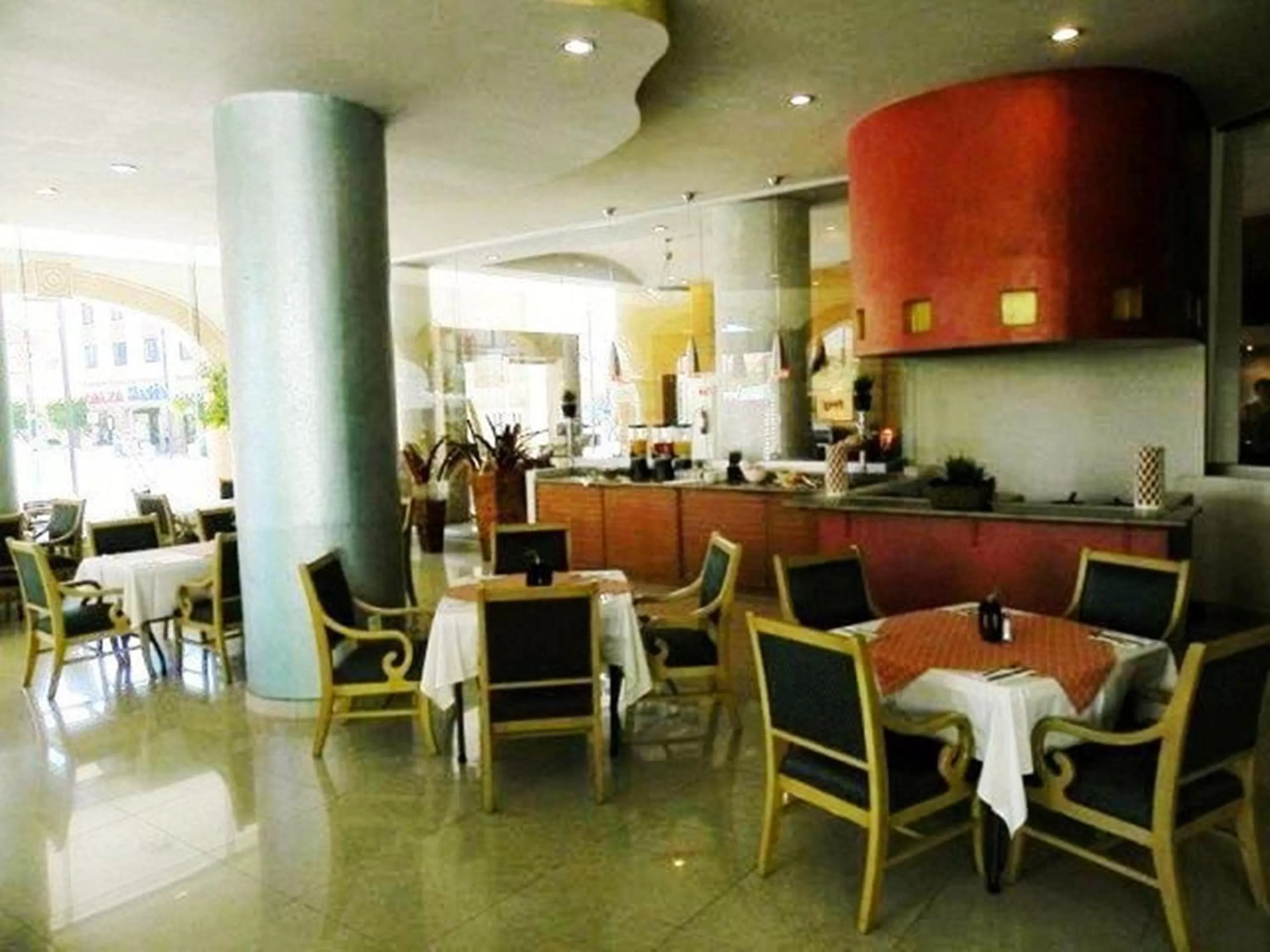 Food and drinks in Hotel San Francisco Irapuato Business Class