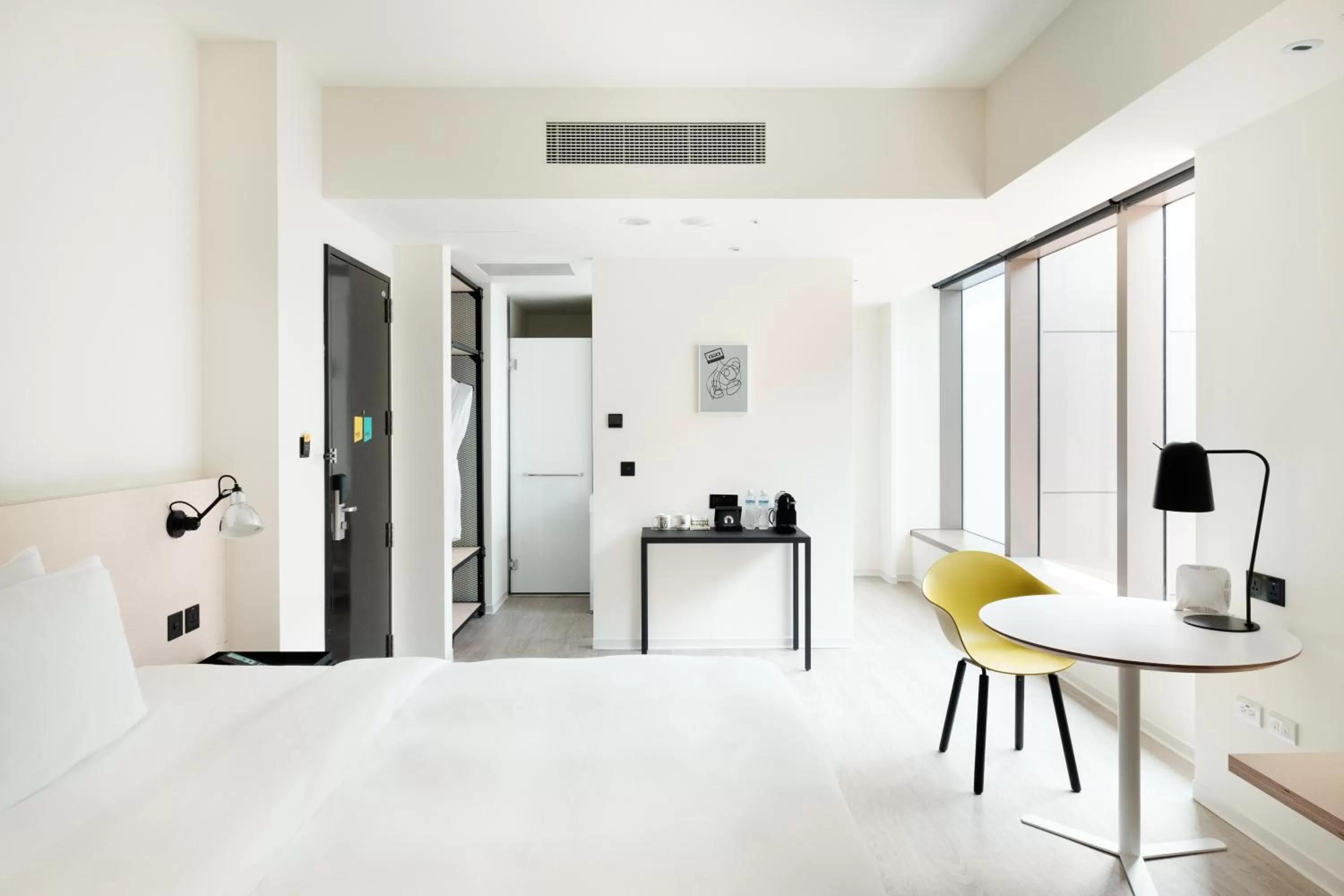 Photo of the whole room in amba Taipei Songshan