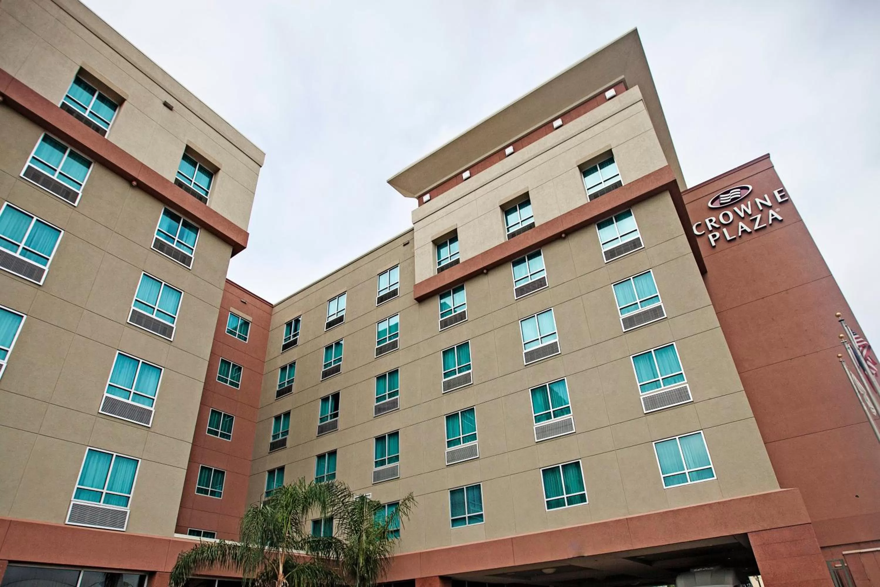 Property building in Crowne Plaza Houston Galleria Area by IHG