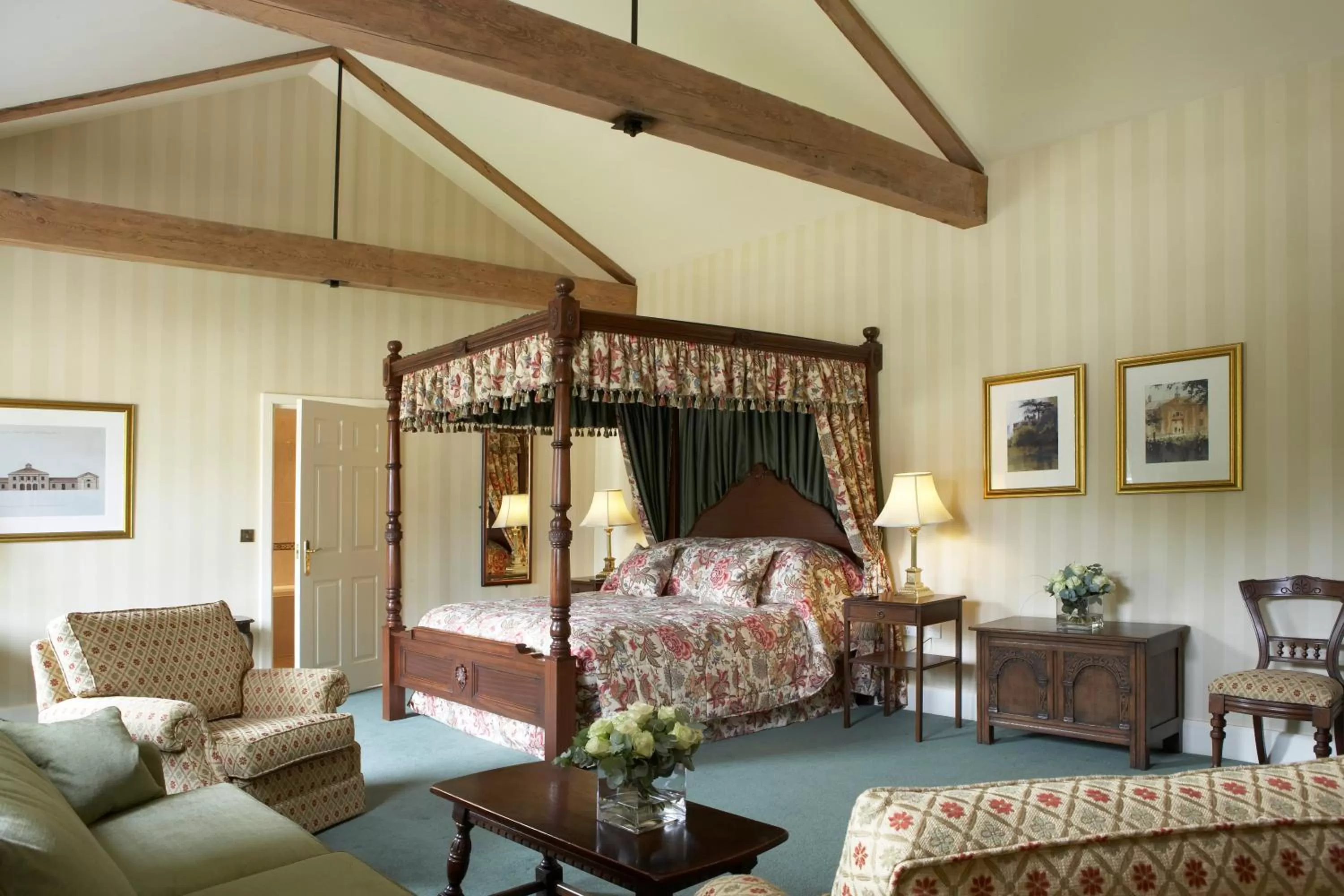 Bedroom in Luton Hoo Hotel, Golf and Spa