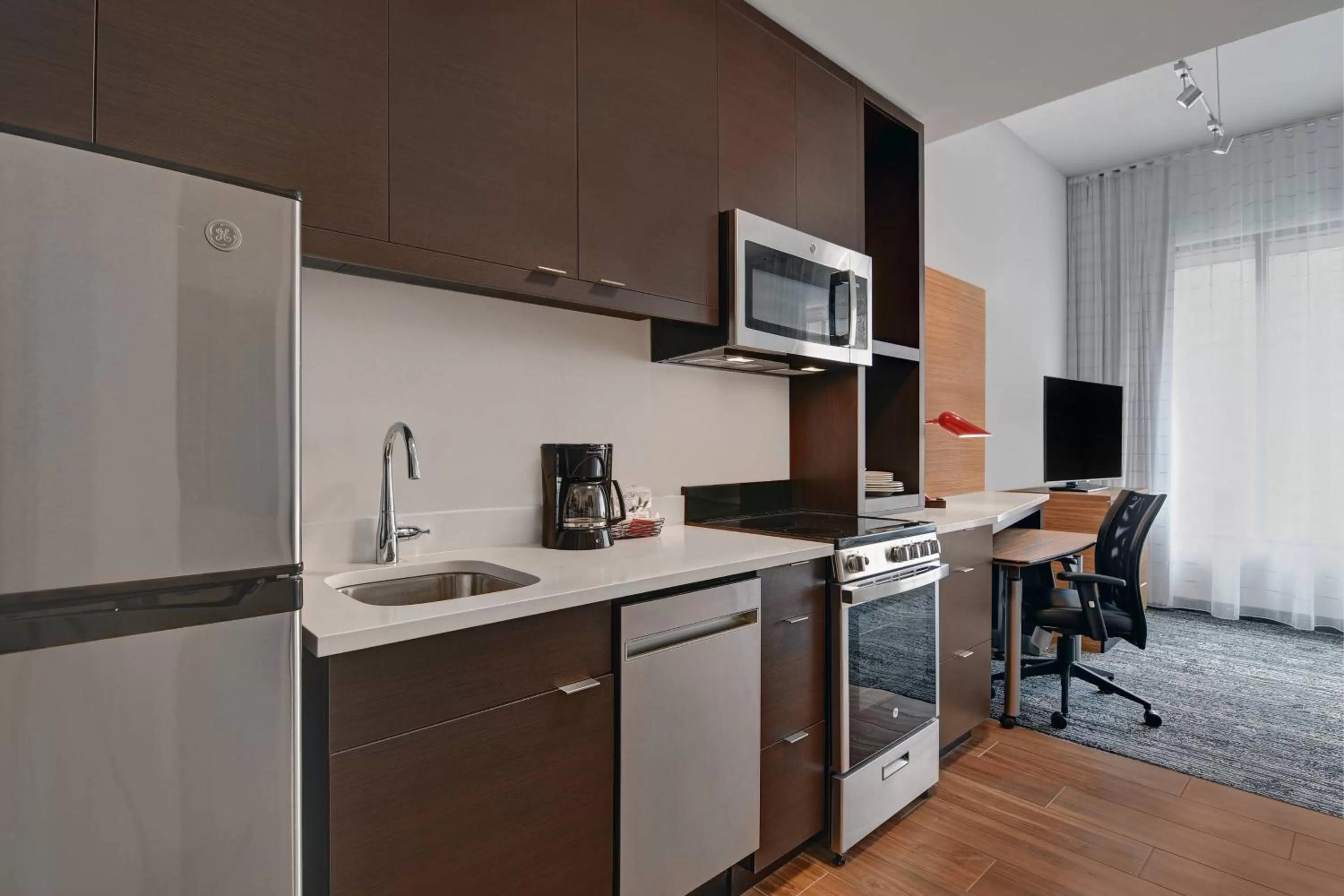 Kitchen or kitchenette in TownePlace Suites by Marriott Cincinnati Downtown