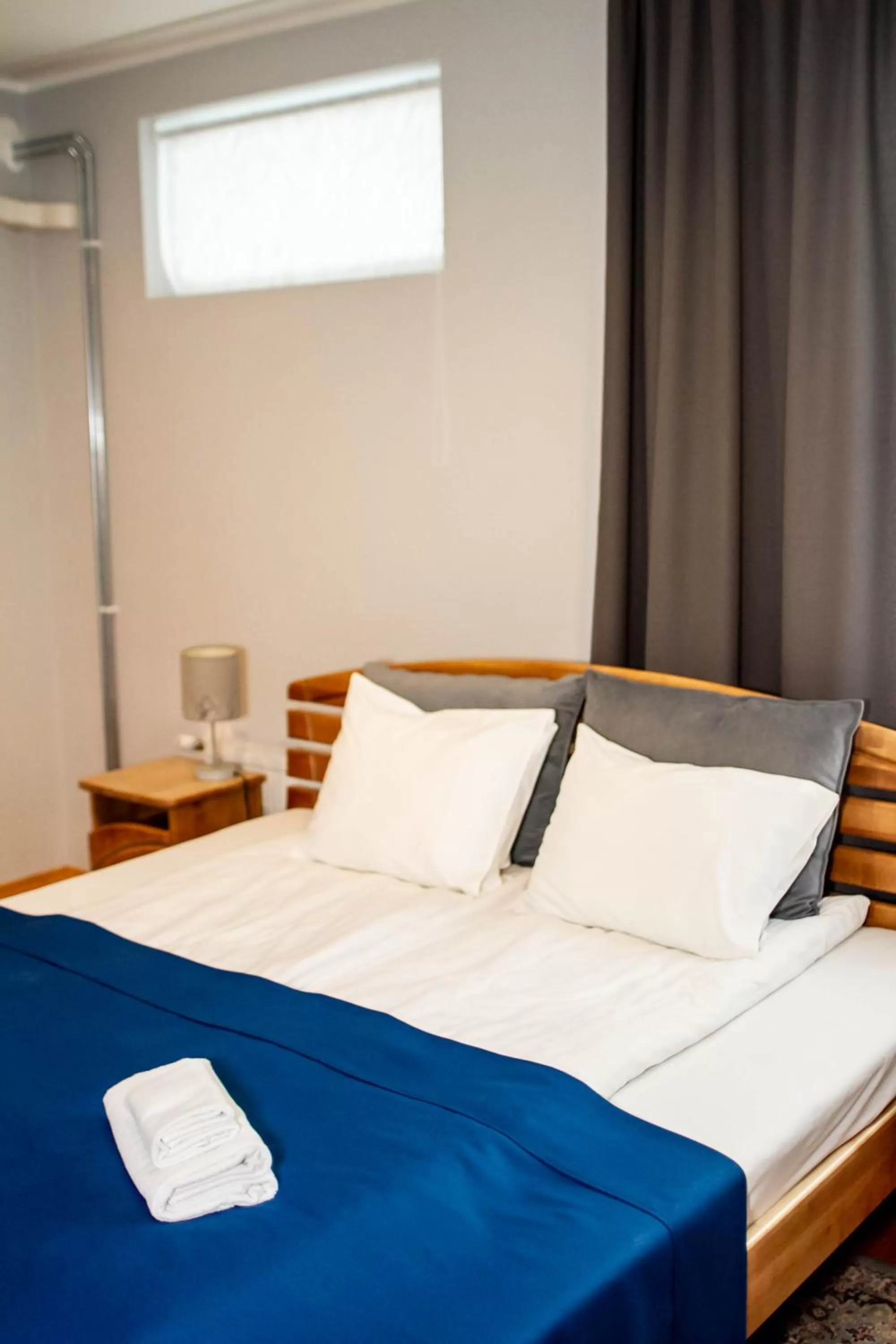 Photo of the whole room, Bed in Sunset Hotel