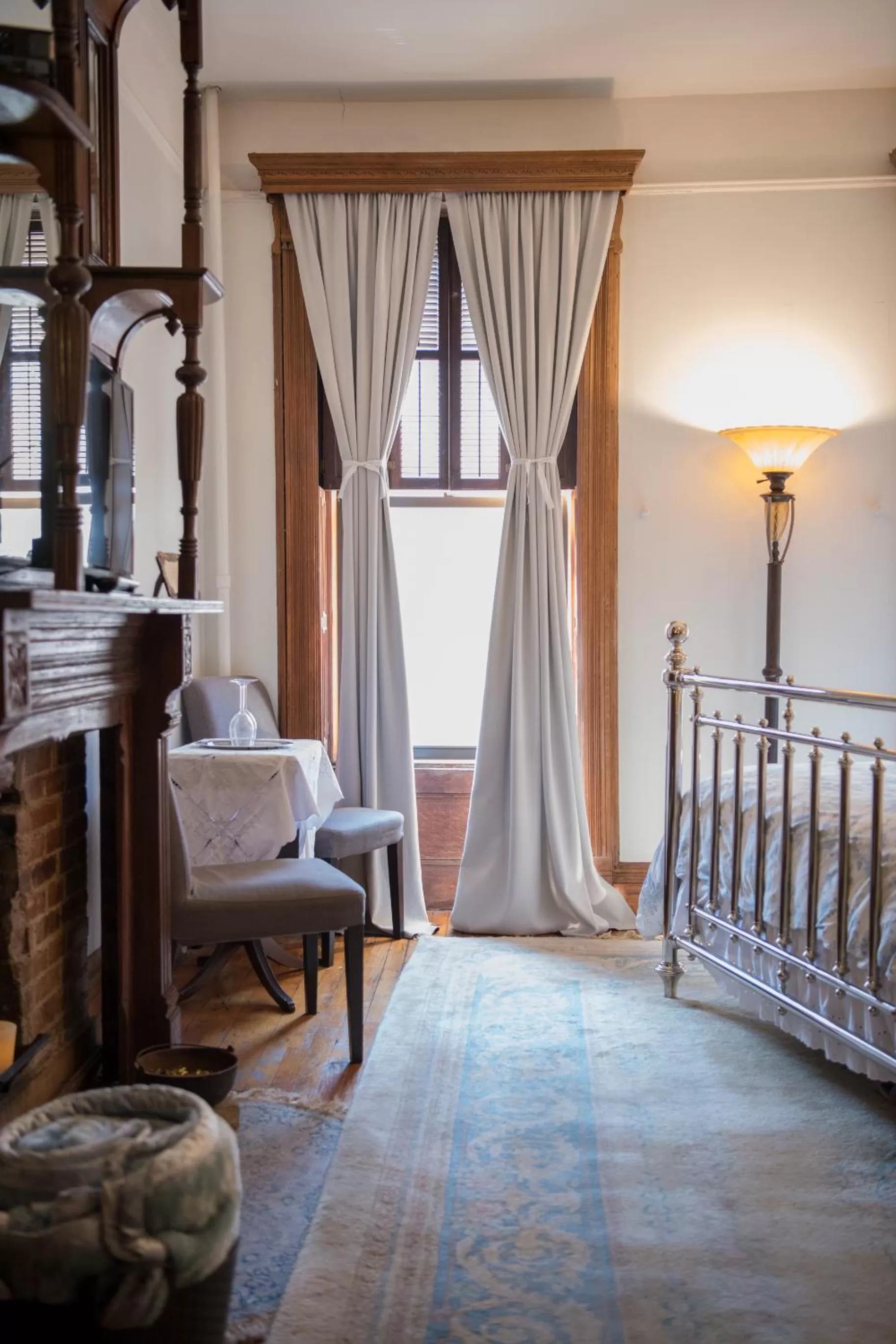 Decorative detail, Bed in Harlem Grand