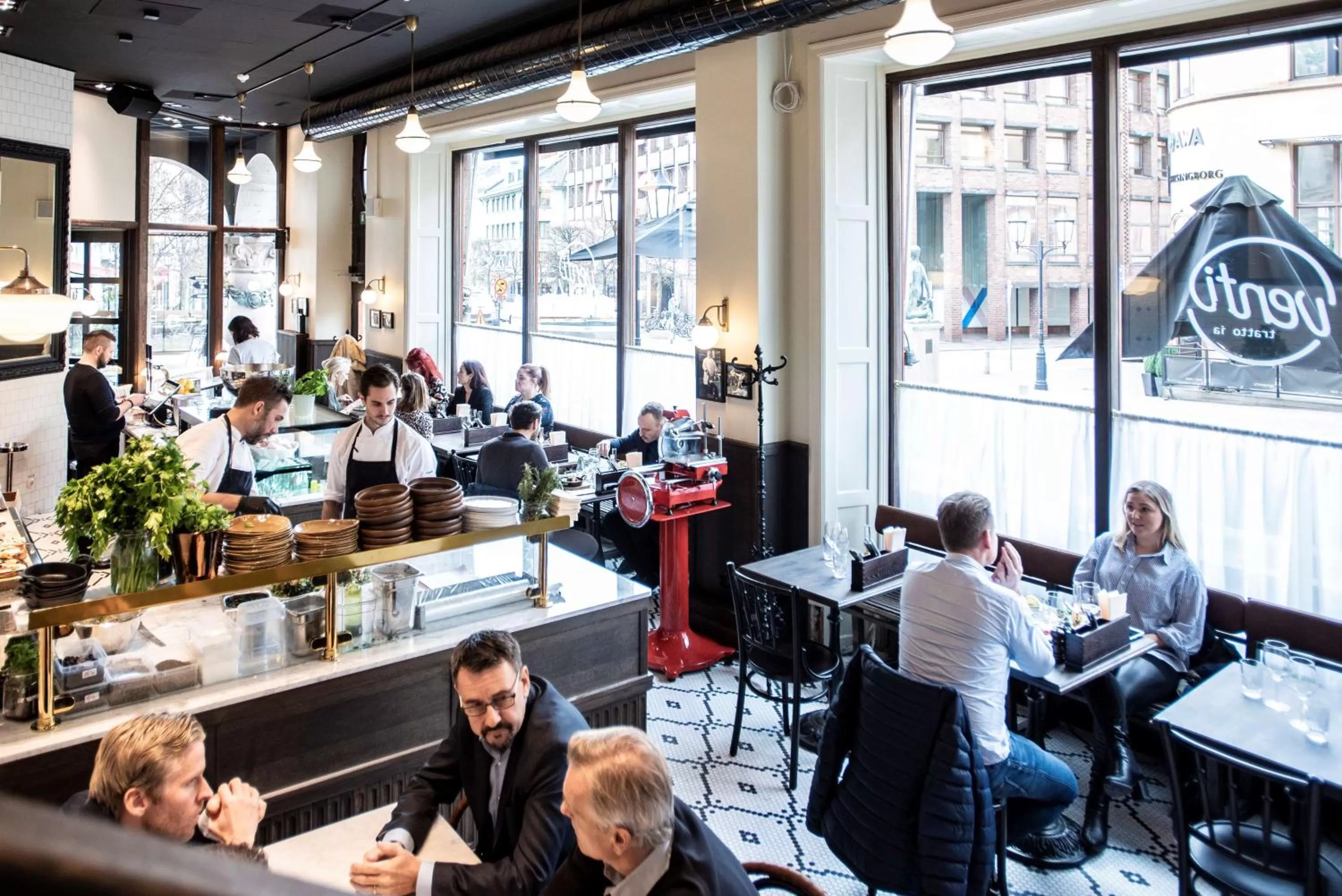 Restaurant/places to eat in The Vault Hotel, WorldHotels Crafted