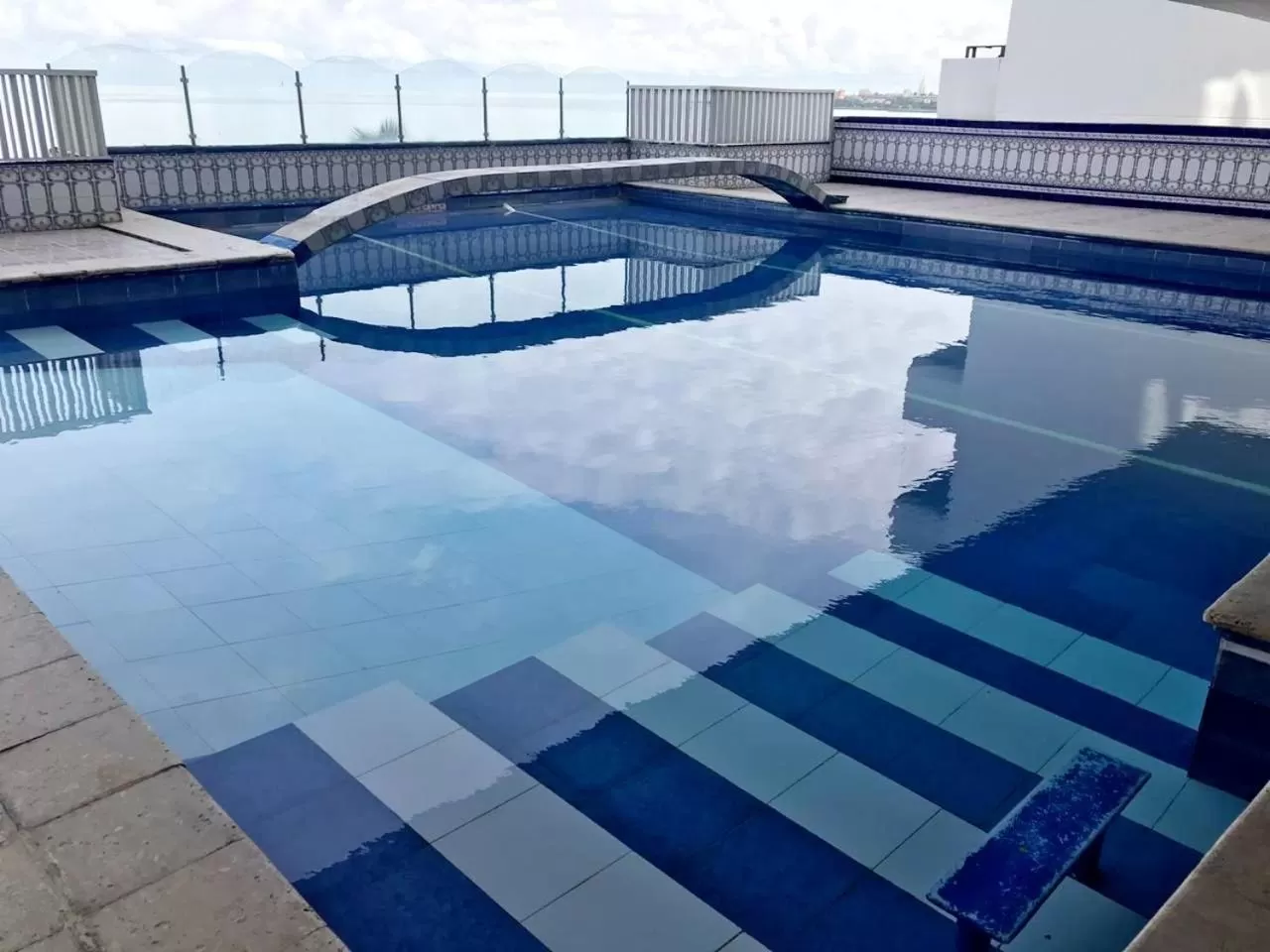 Swimming pool in Hotel Costa del Sol