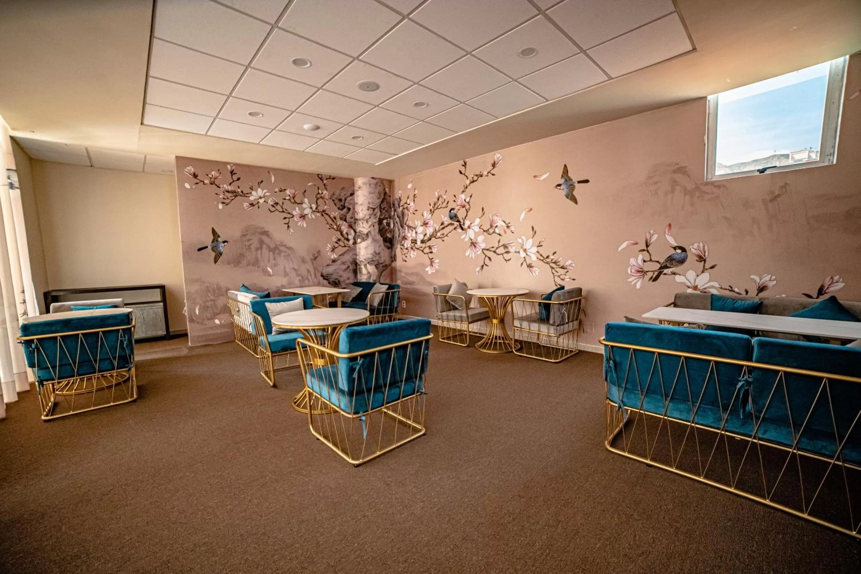 Restaurant/places to eat in Hotel La Peonía