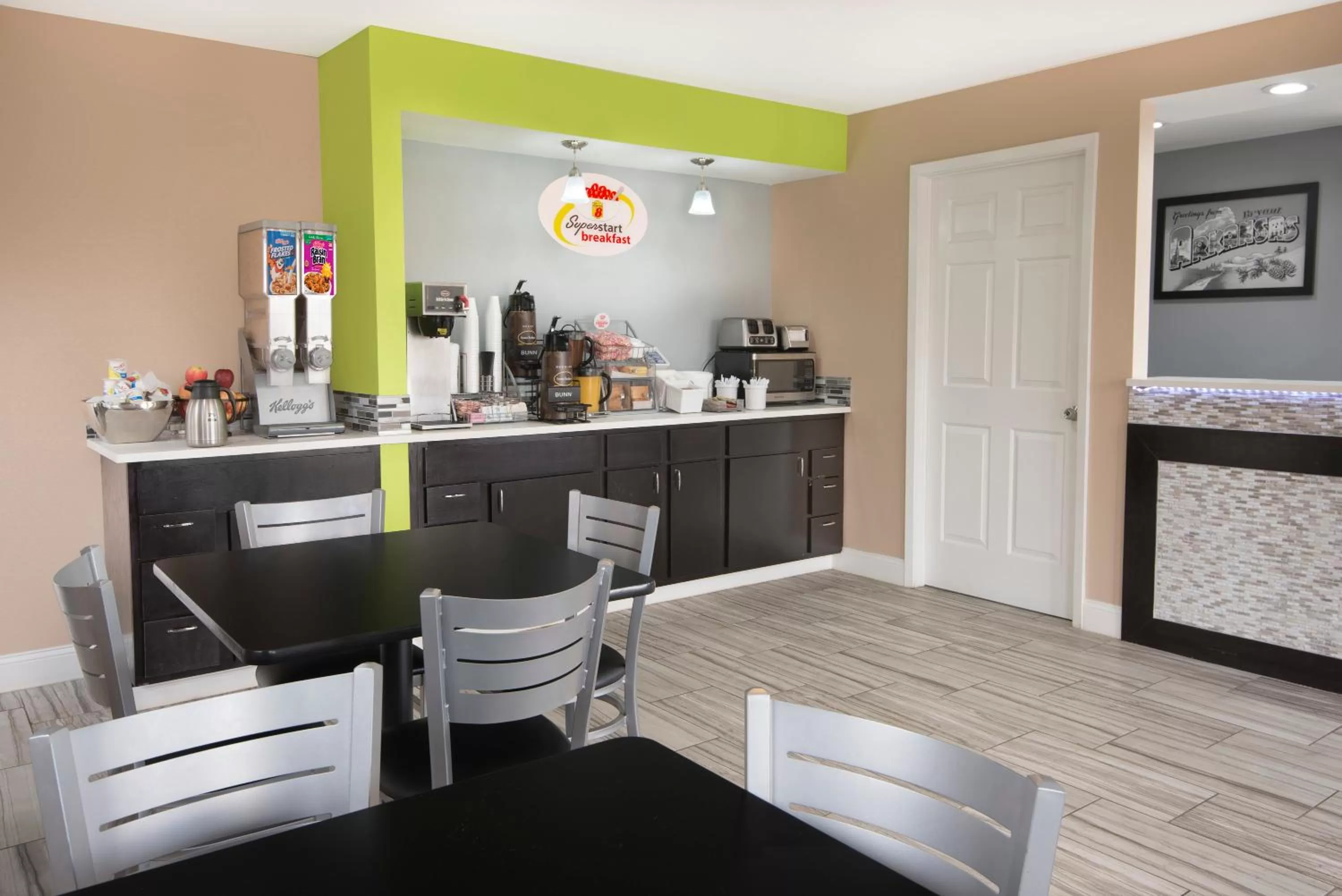 Super 8 by Wyndham Bryant Little Rock Area