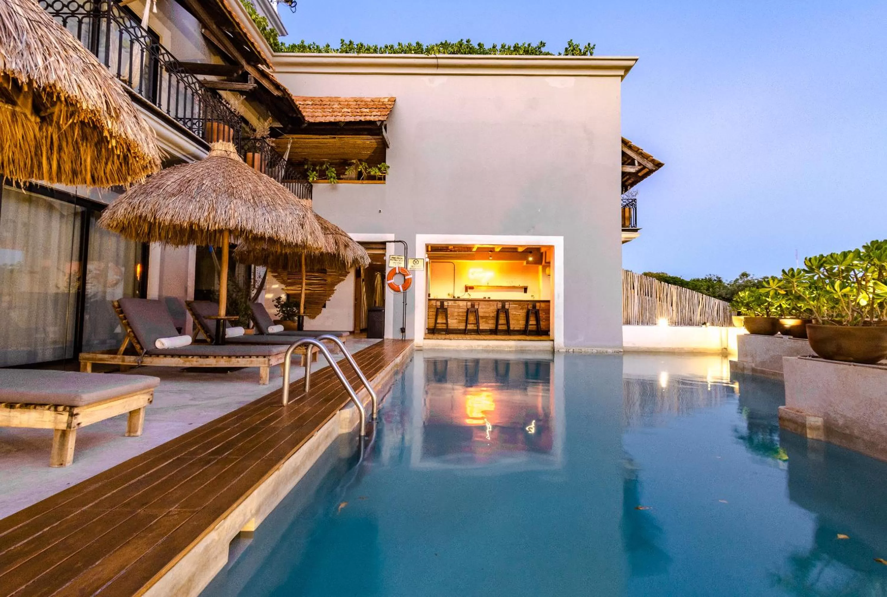 Swimming pool in Caribbean Paradise Hotel & Spa - 5th Avenue