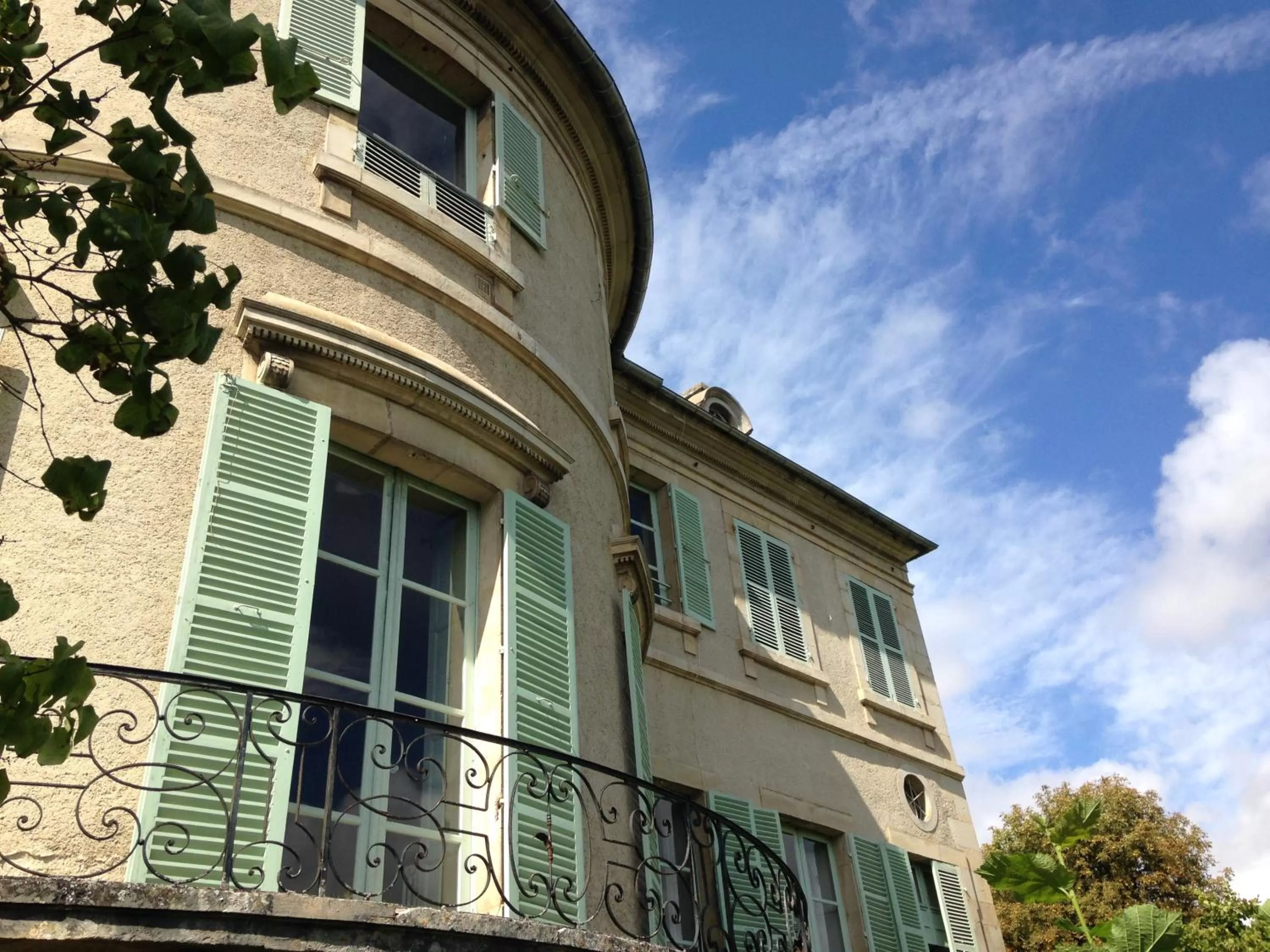 Property building in Castel Saint-Léonard