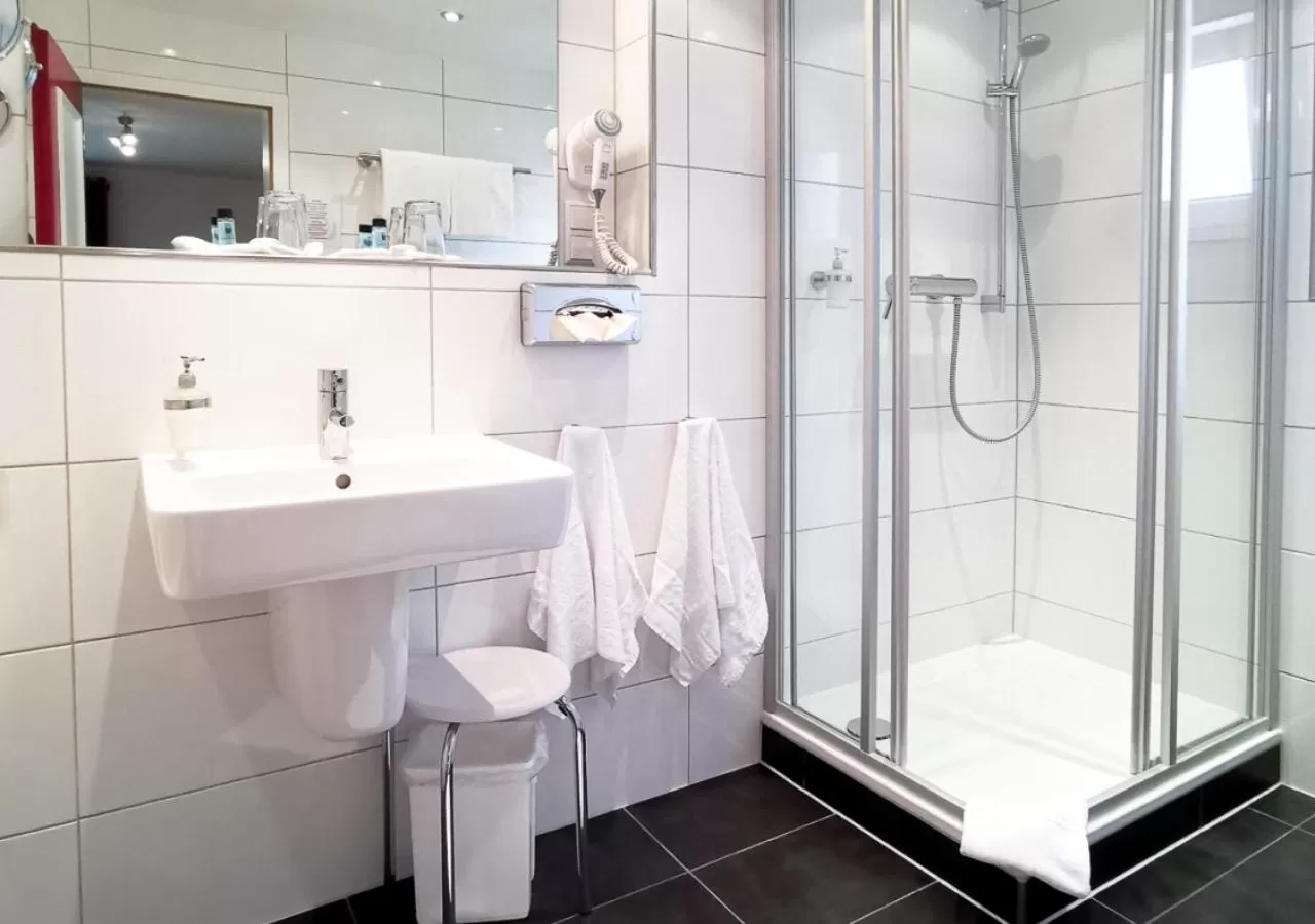 Bathroom in Hotel Rosenhof GmbH