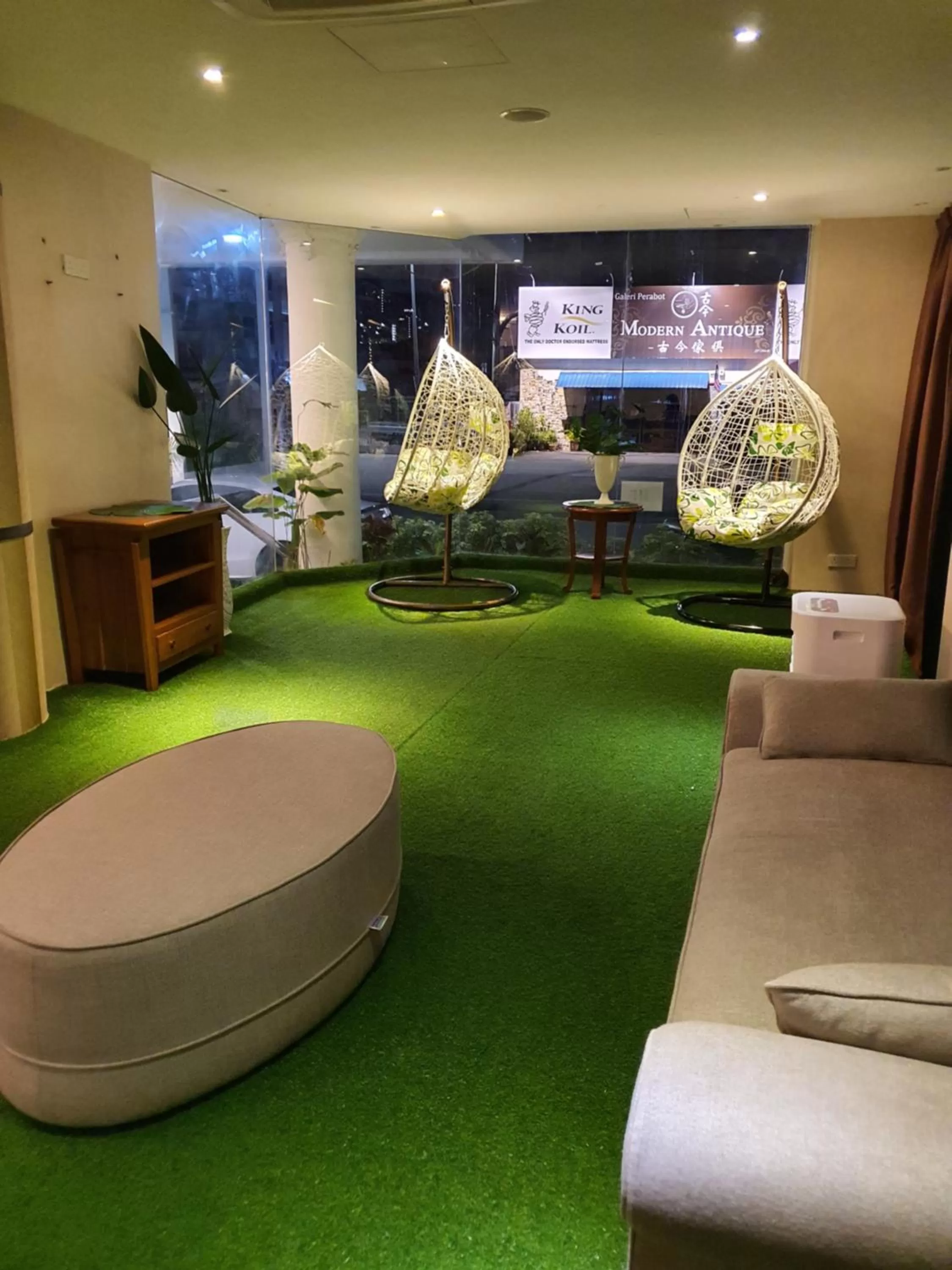 Grandeur Hotel And Spa