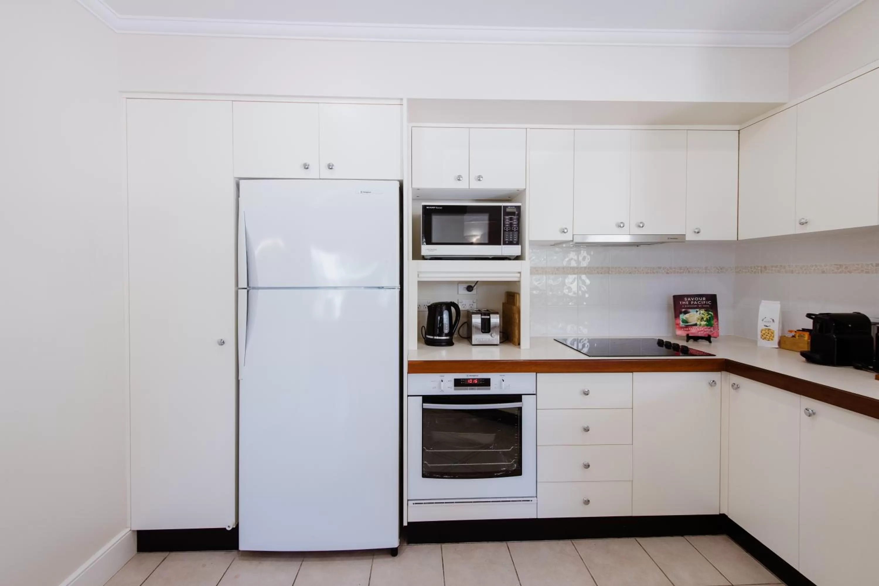 Coffee/tea facilities in Villa Beach Palm Cove