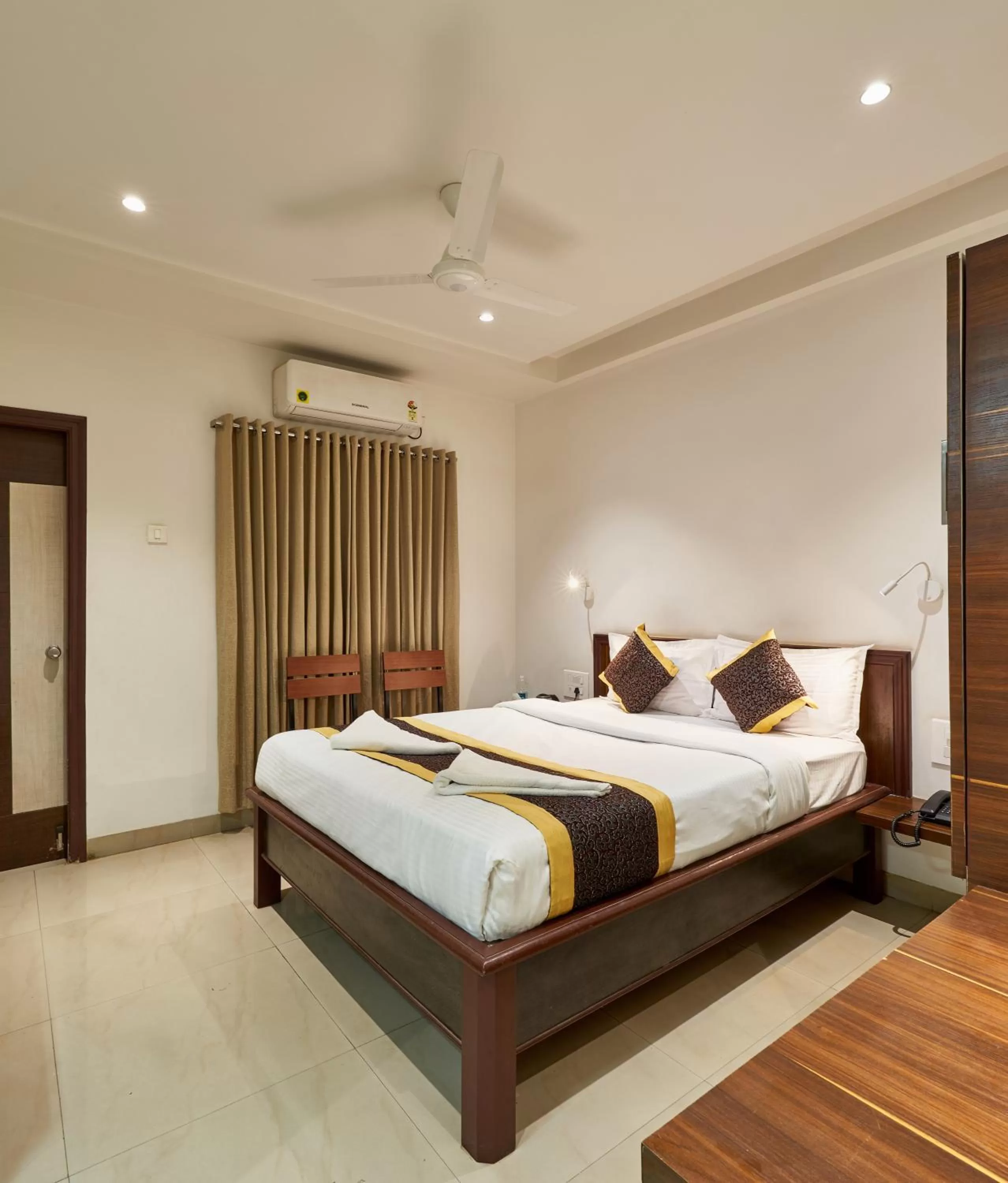 Bed in Hotel Fortune Inn