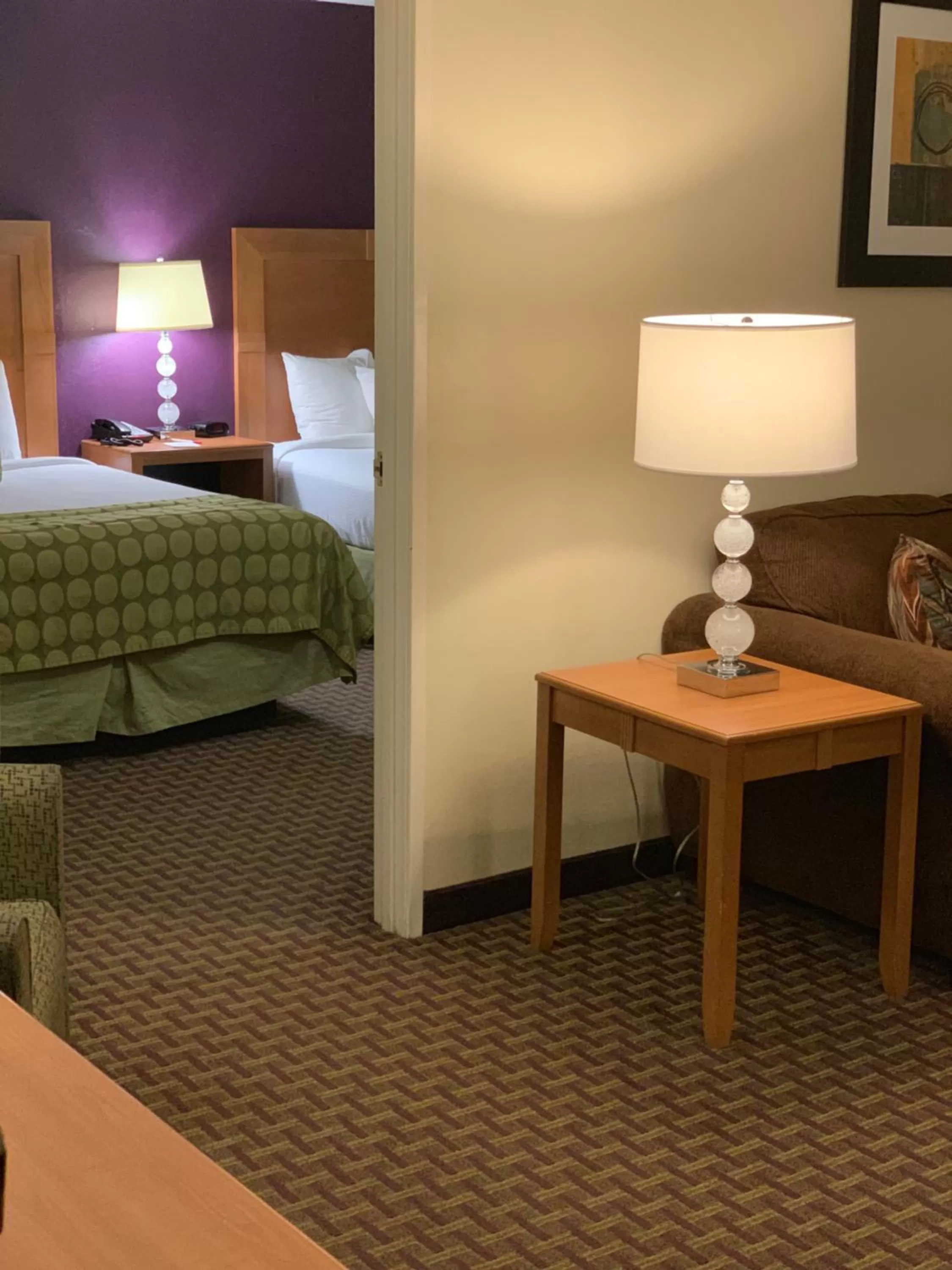 Photo of the whole room, Bed in Ramada by Wyndham Marquette