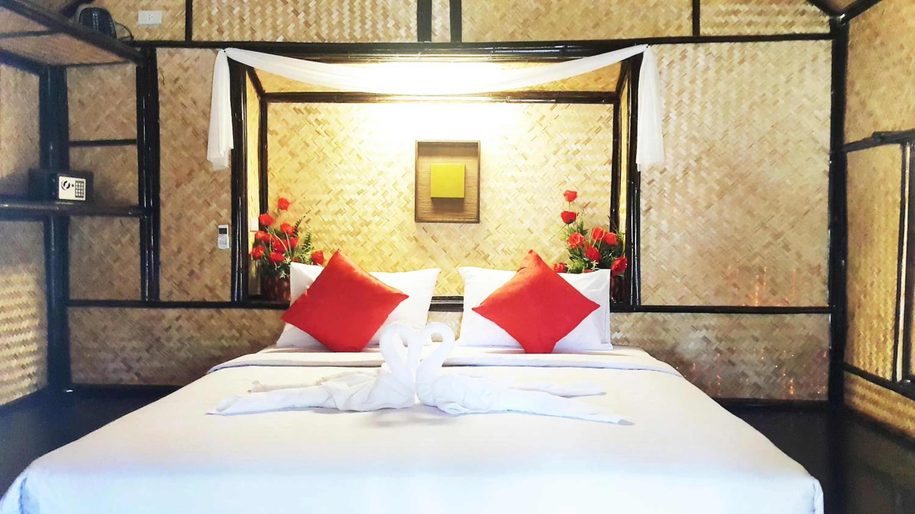 Bed in Eco Lanta Hideaway Beach Resort