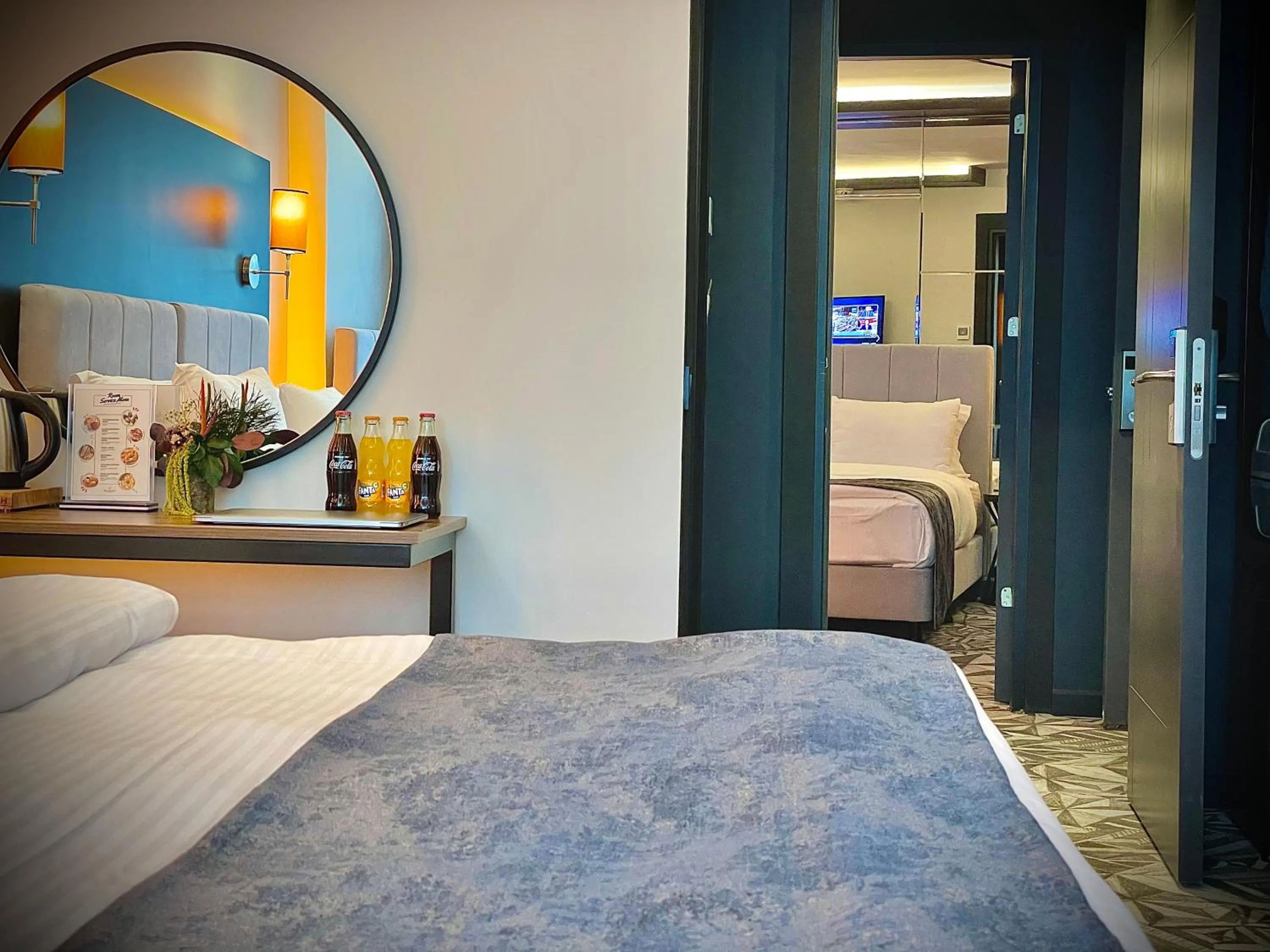 Bedroom, Bed in Weingart Istanbul