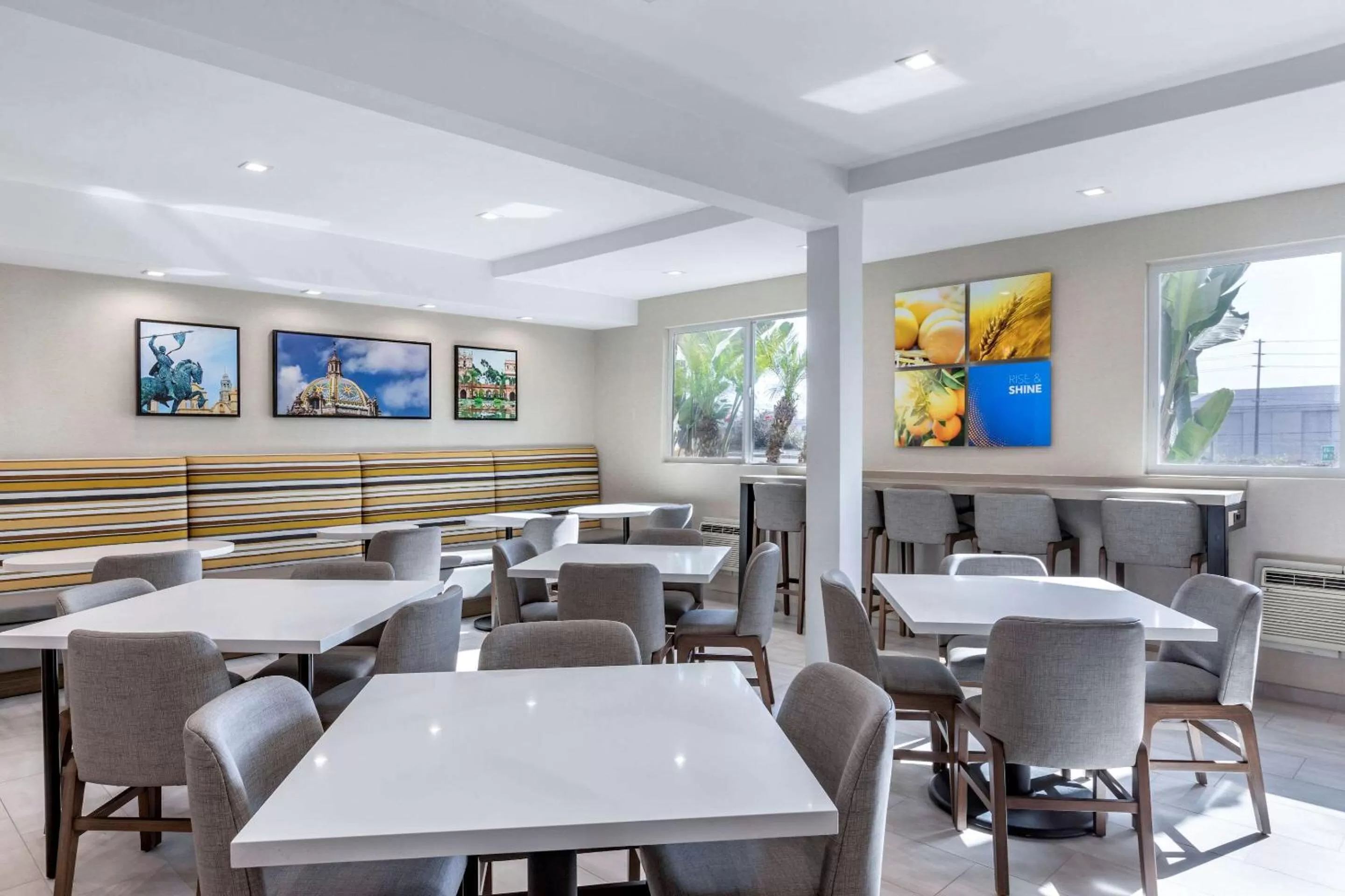 Restaurant/places to eat in Comfort Inn San Diego Old Town