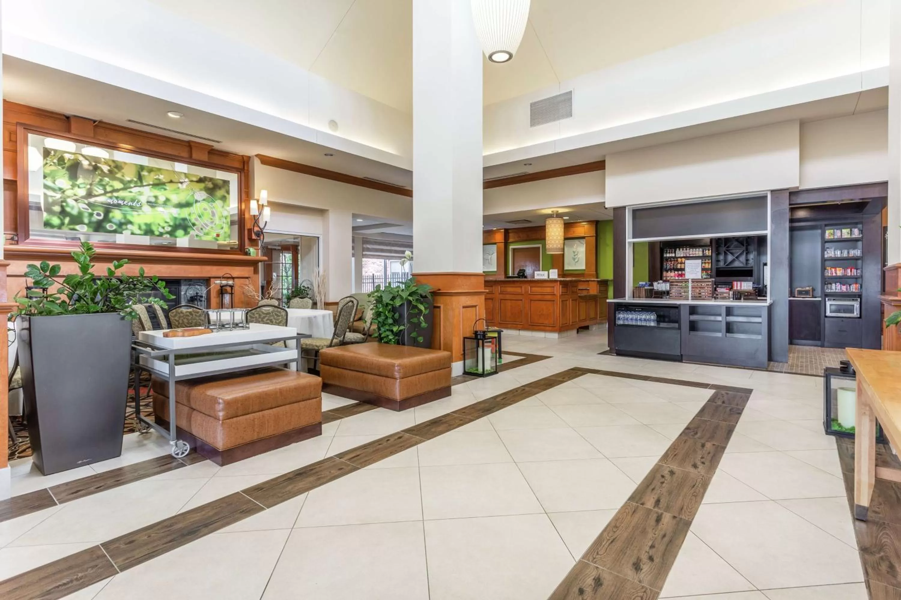 Lobby or reception in Hilton Garden Inn Chicago/Tinley Park