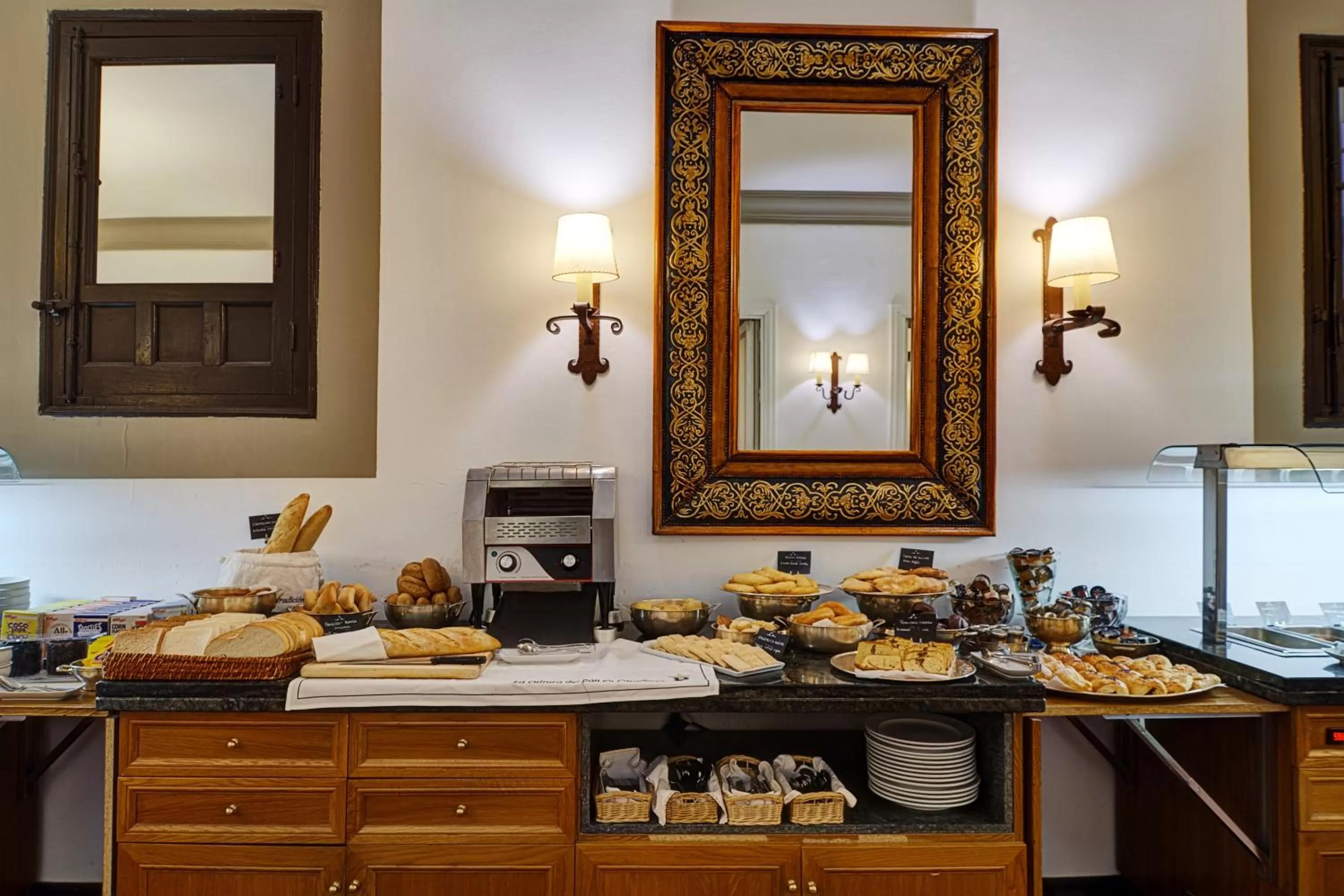 Buffet breakfast in Parador de Ubeda