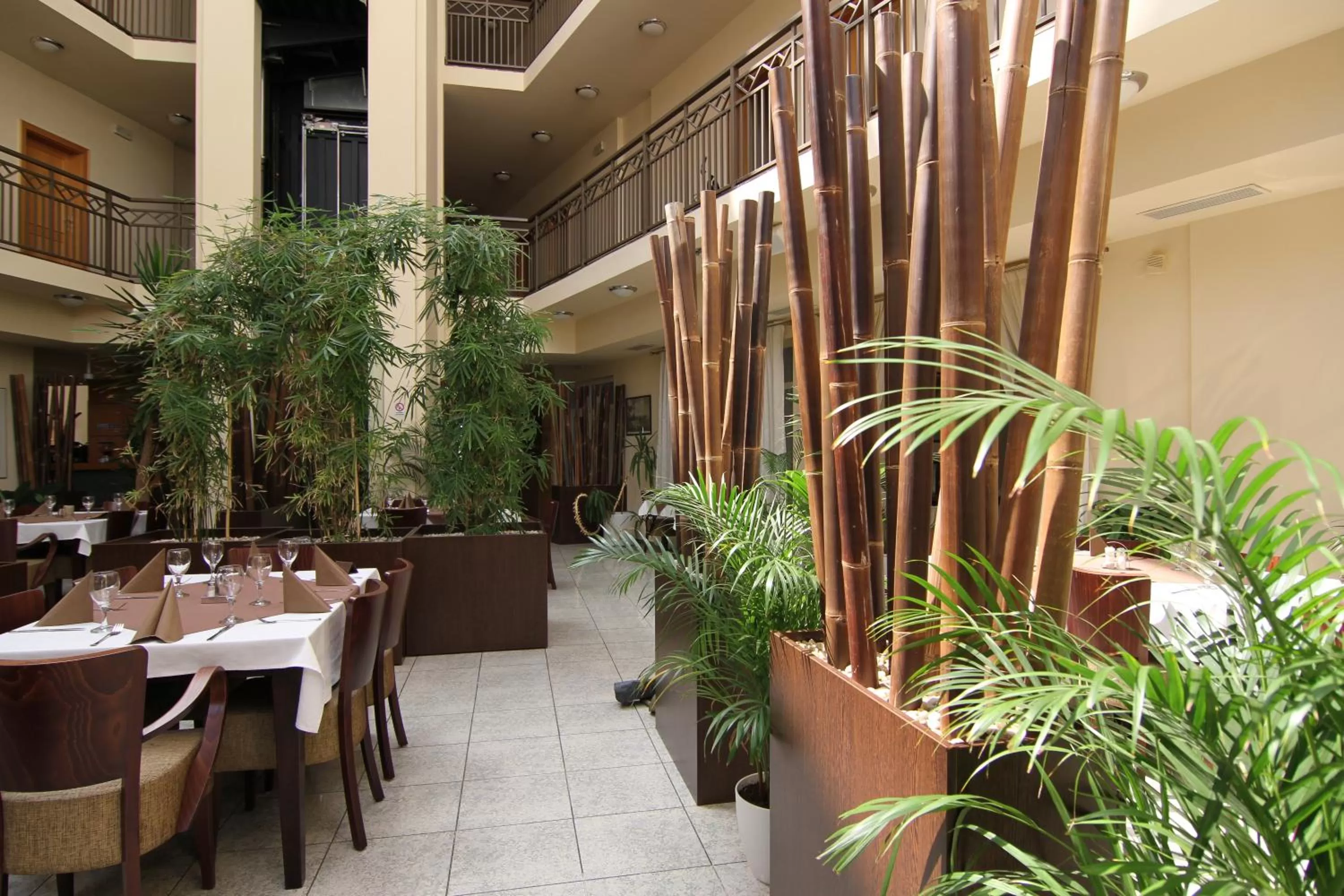 Restaurant/places to eat in Hotel Theresia