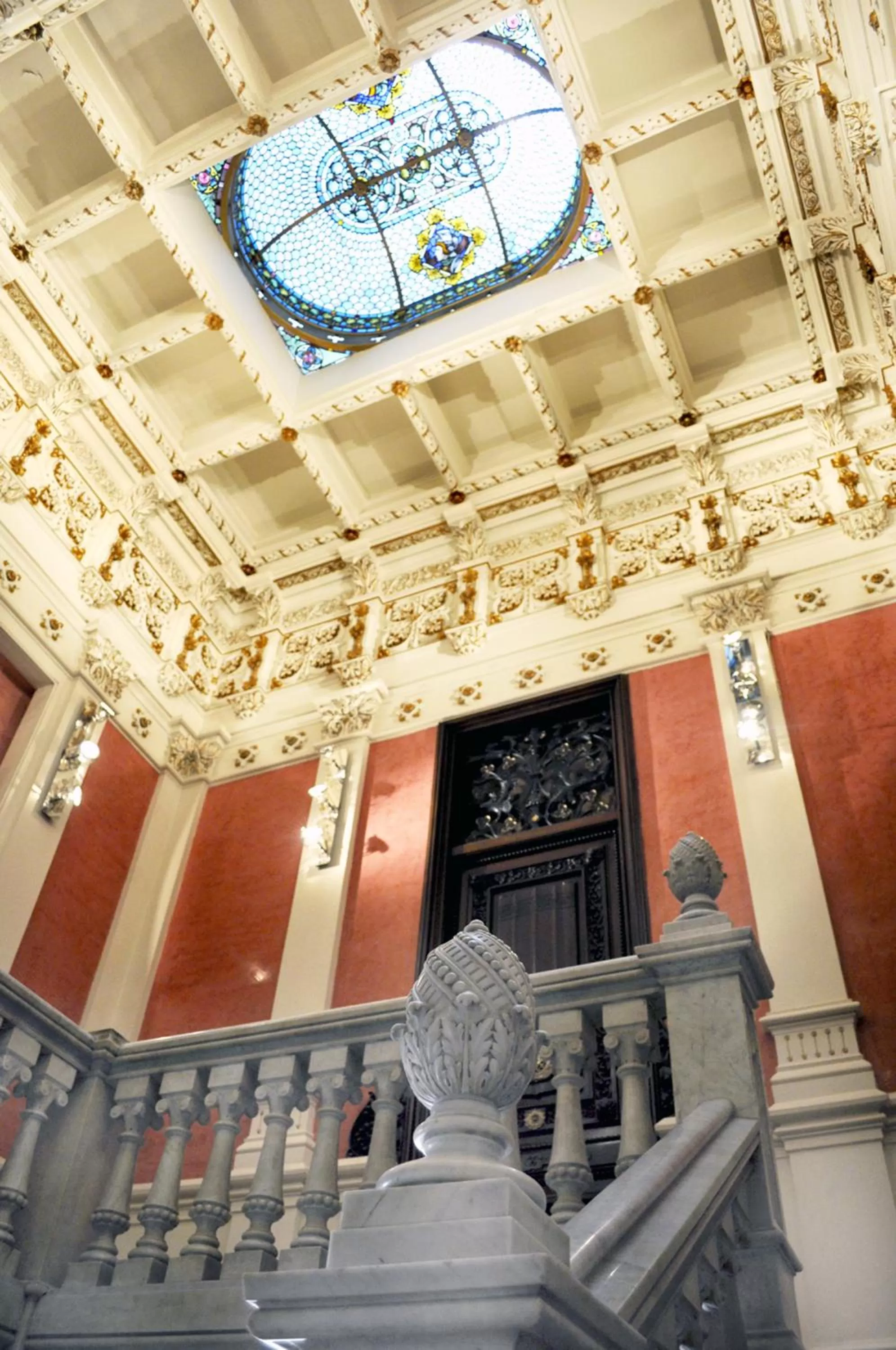 Property building in Catalonia Plaza Catalunya