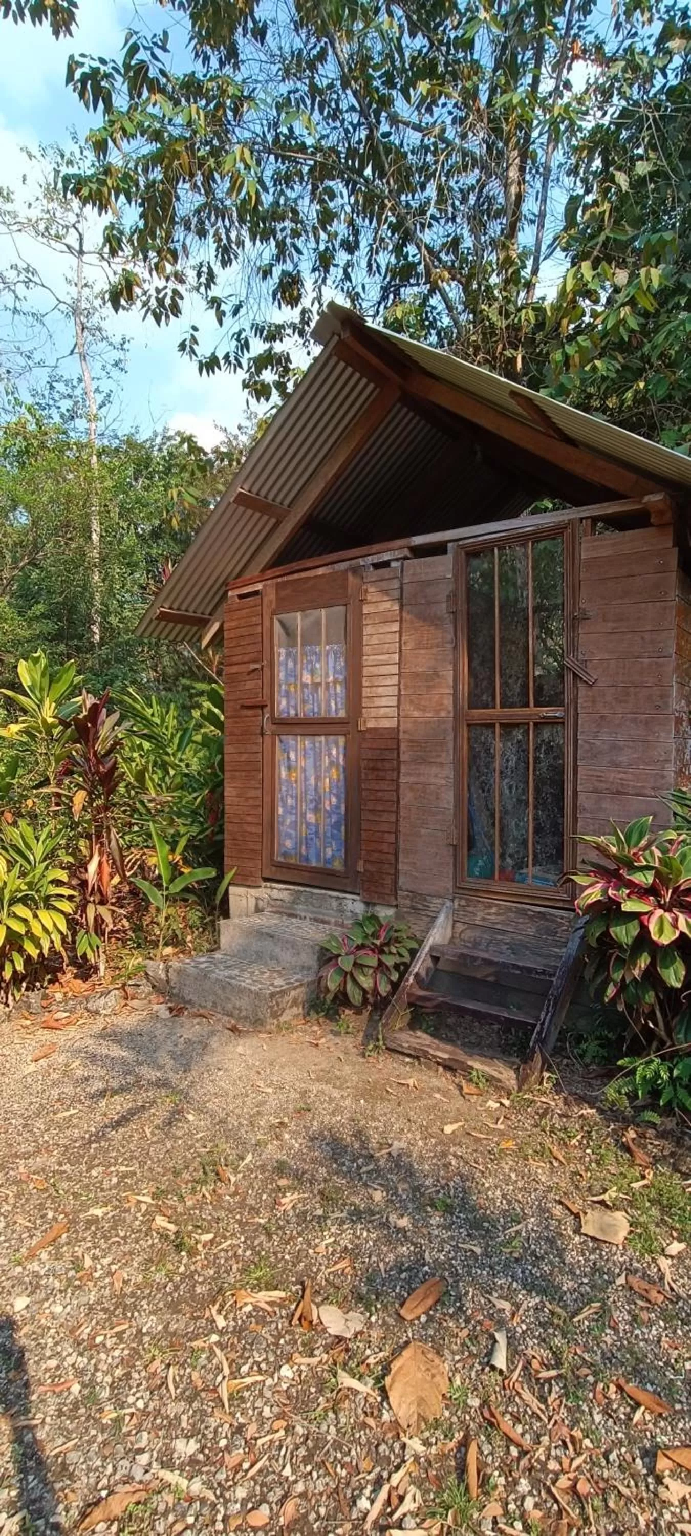 Toilet in Sun Creek Lodge
