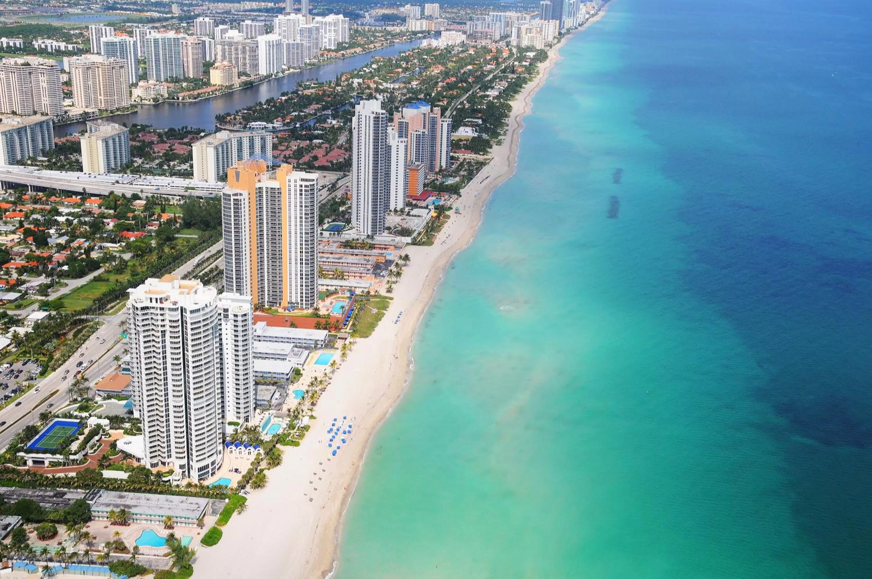 Day, Bird's-eye View in Marenas Beach Resort