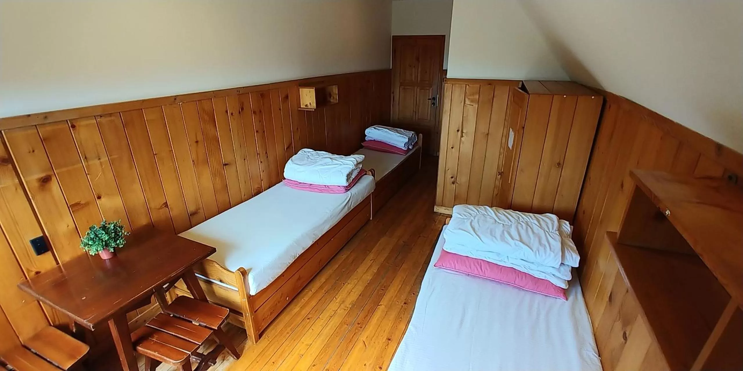 Schronisko PTTK na Jaworzynie Krynickiej