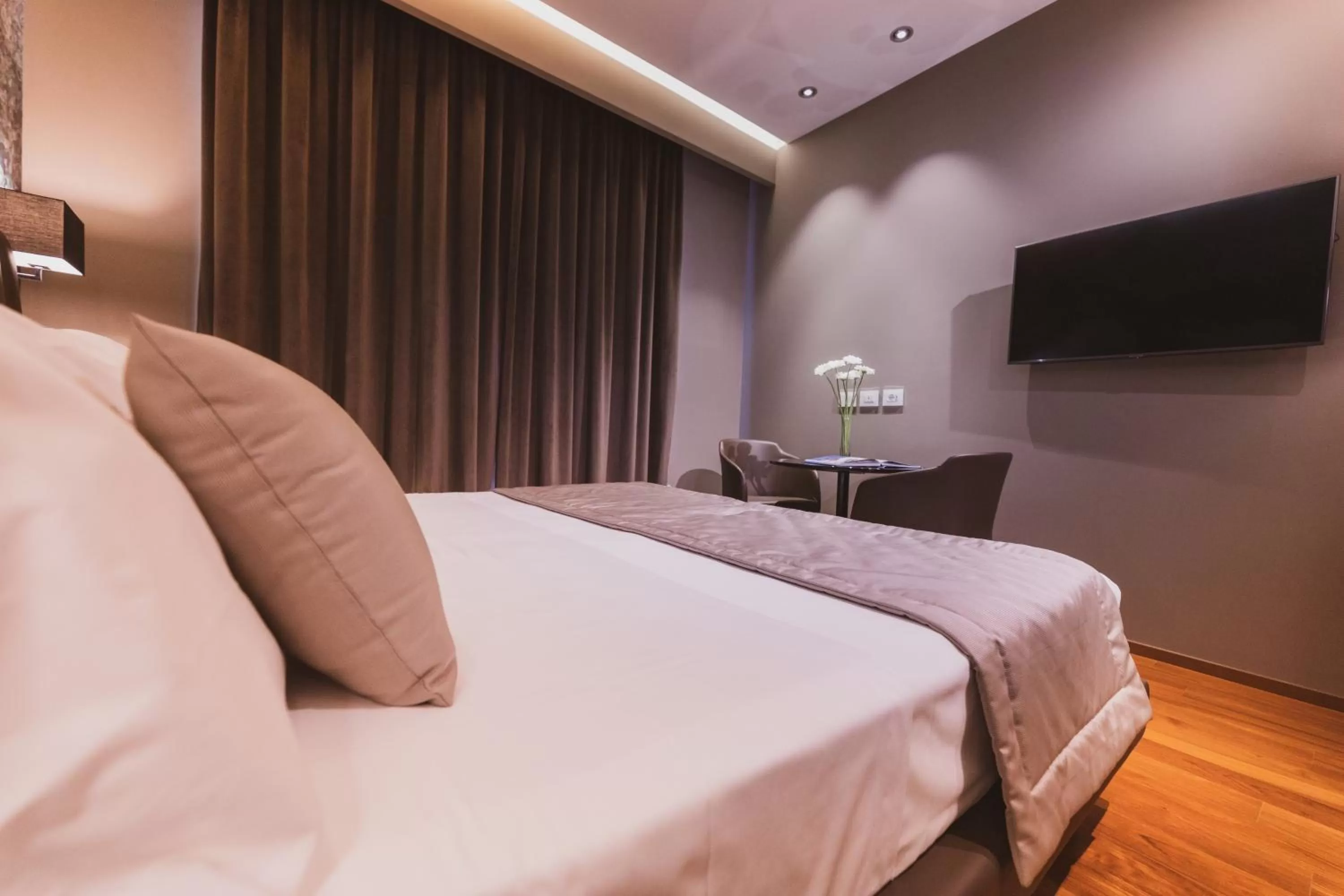 Bed in Callistos Hotel & Spa