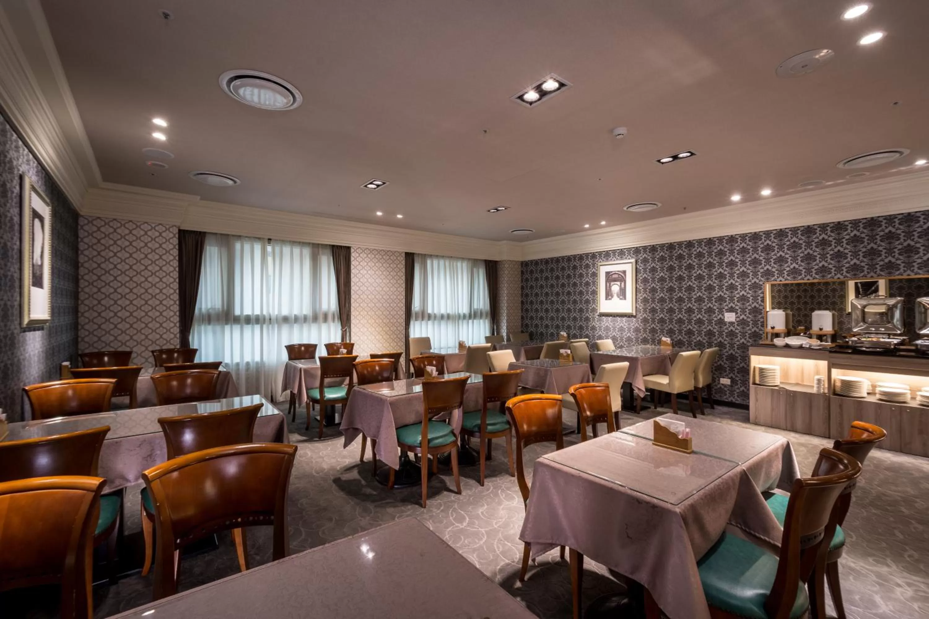 Restaurant/places to eat in Formosa Corridor Hotel