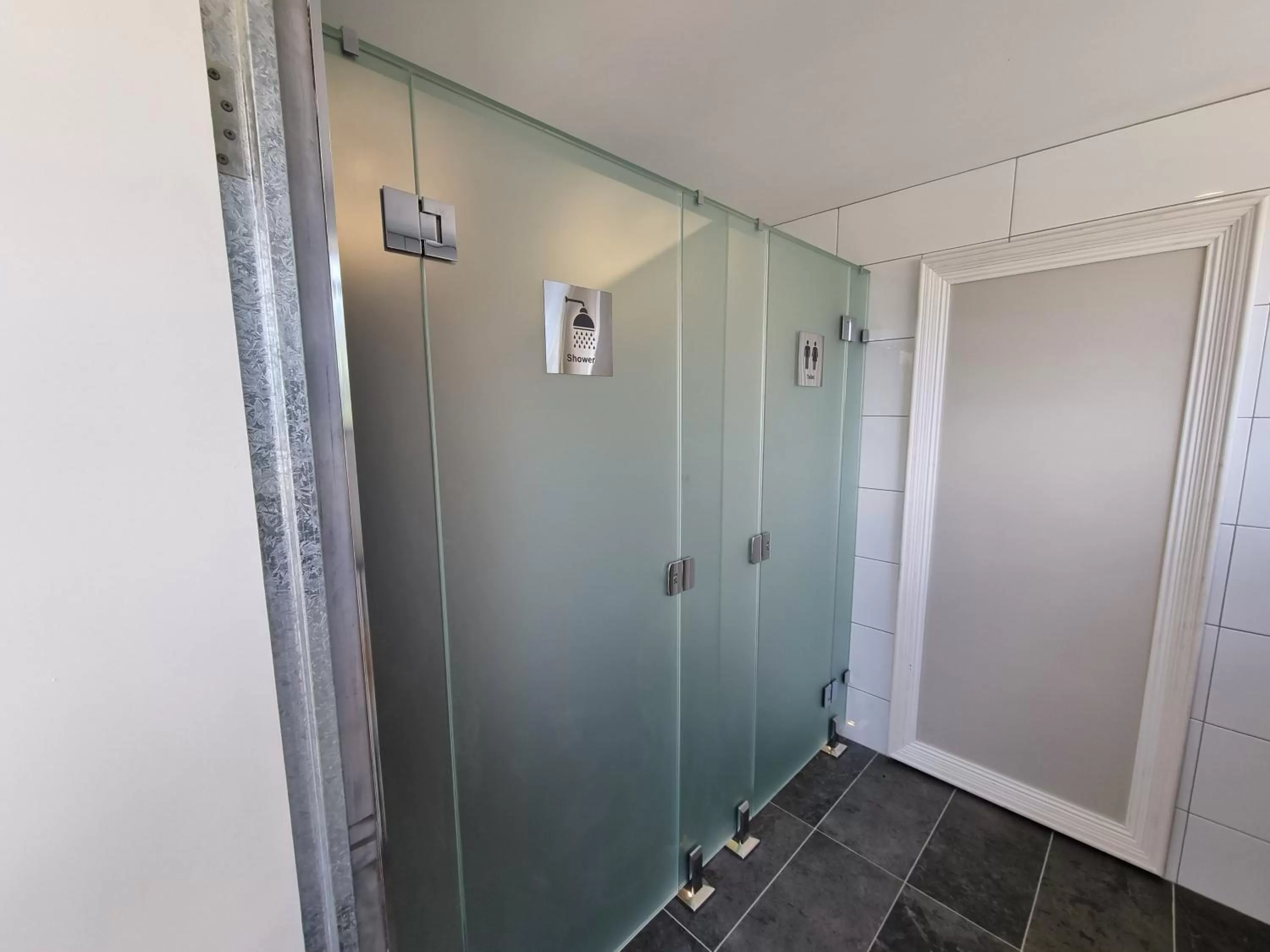 Shower in Golden Heritage Accommodation