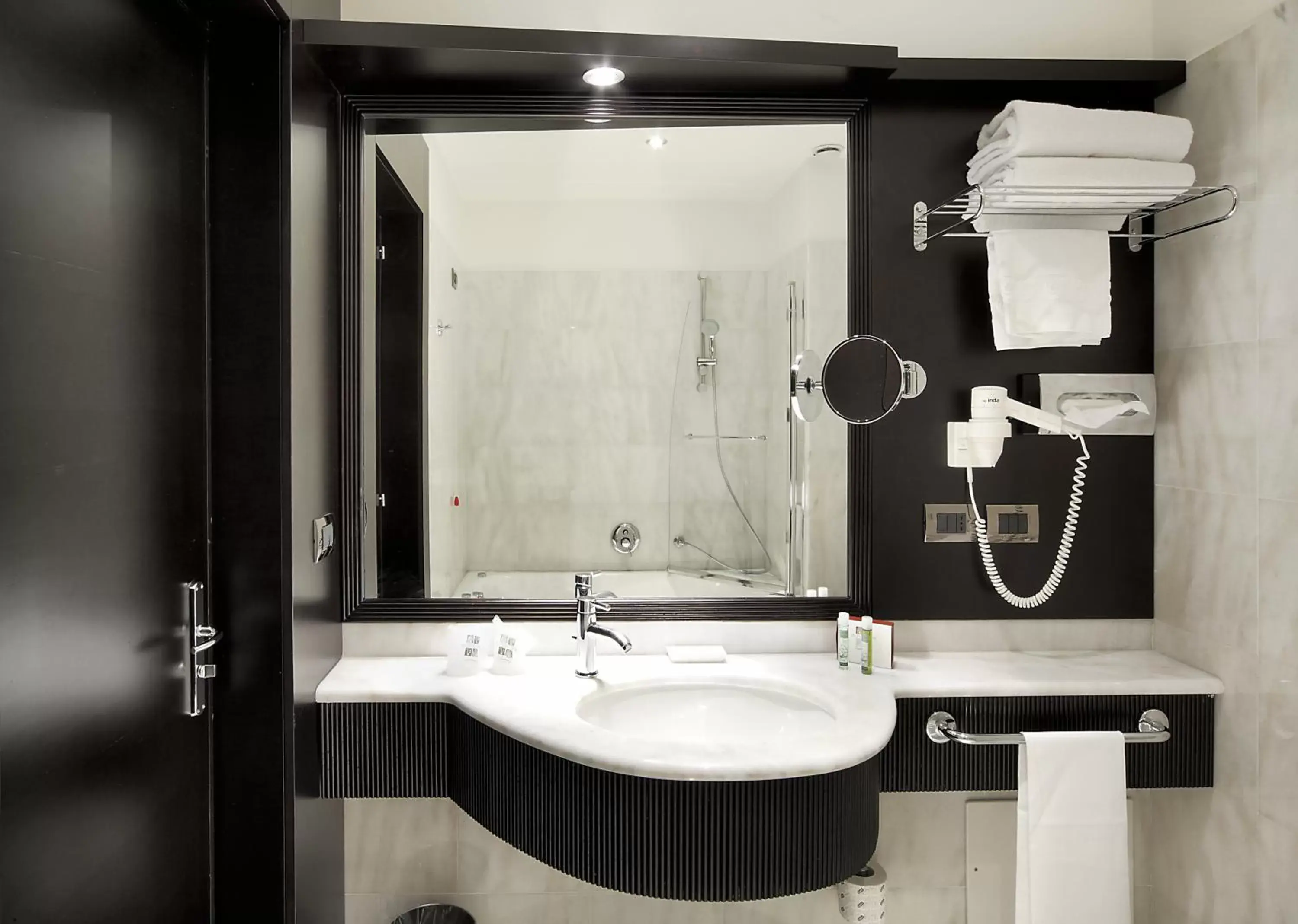 Deluxe Triple Room in Il Principe Hotel Catania Deluxe Triple Room in Il Principe Hotel Catania