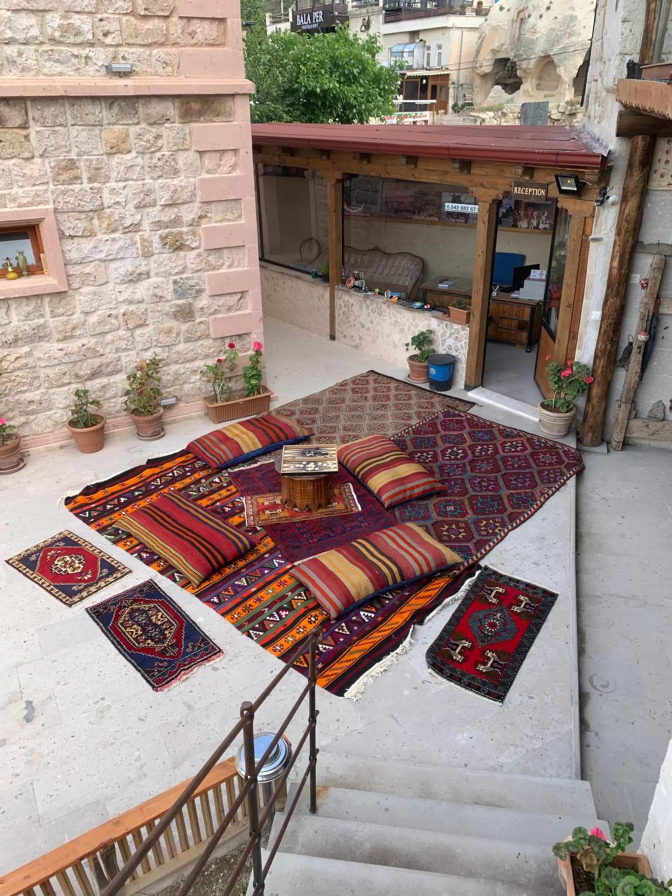 Day in Atax Cave House