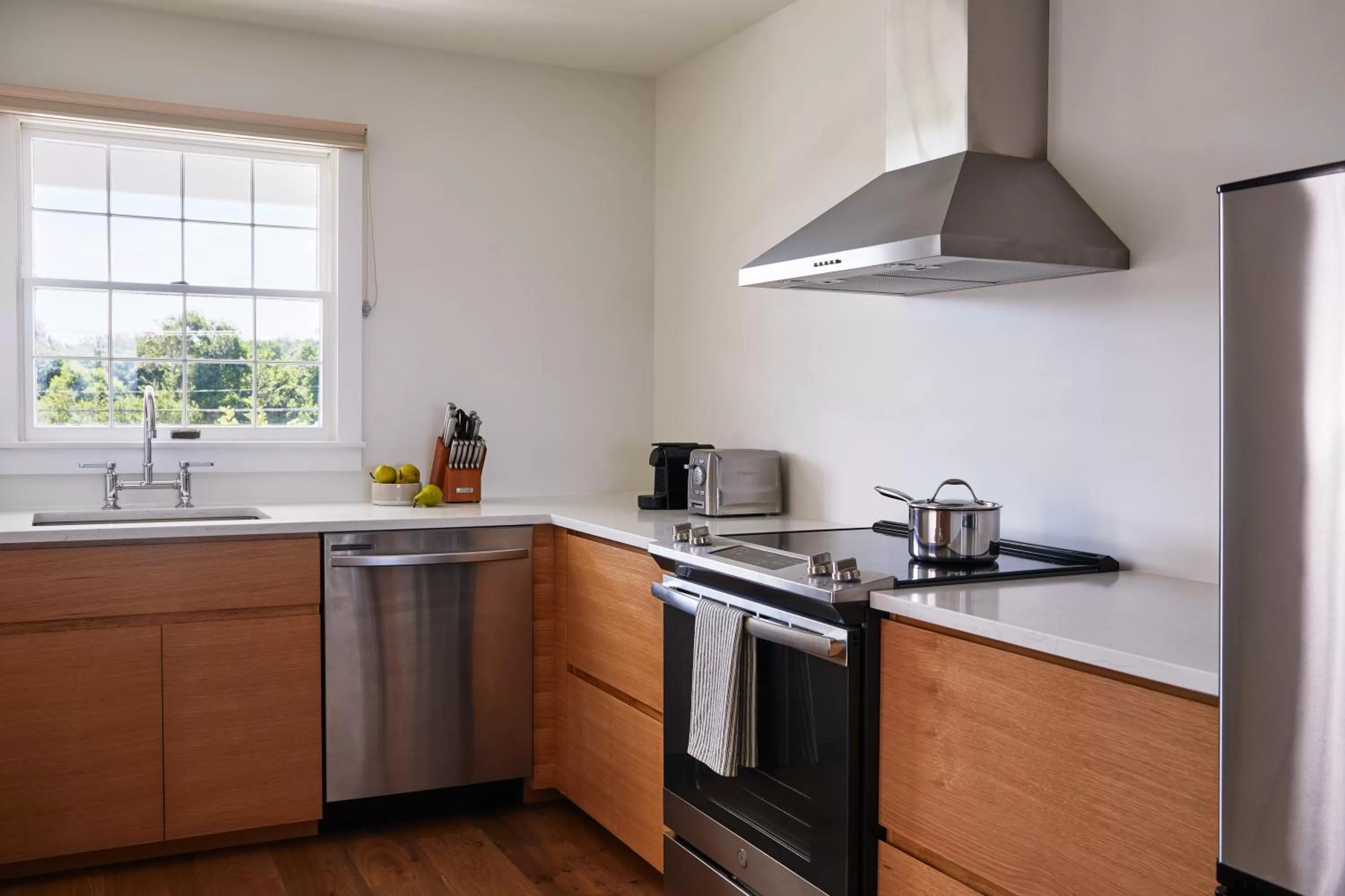 Kitchen or kitchenette in Sound View Greenport