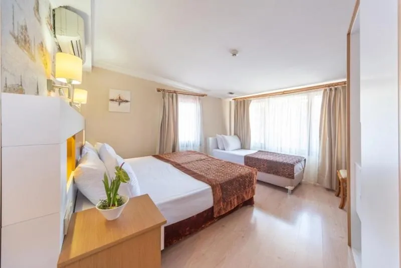 Photo of the whole room, Bed in Tayahatun Hotel