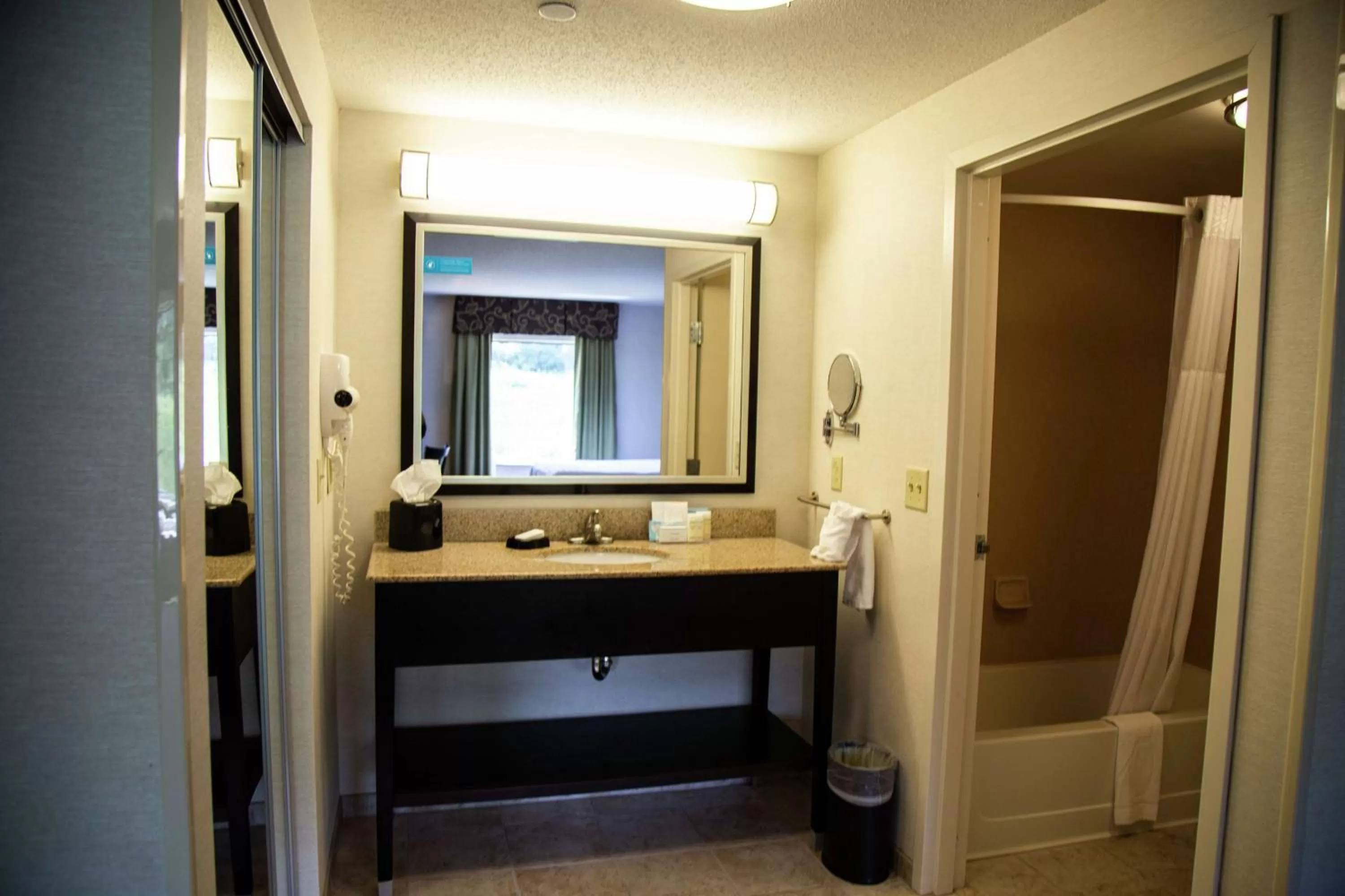 Bathroom in Hampton Inn & Suites Sharon