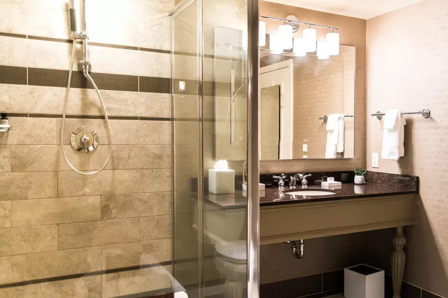 King Loft Suite in Dossier King Loft Suite in Dossier