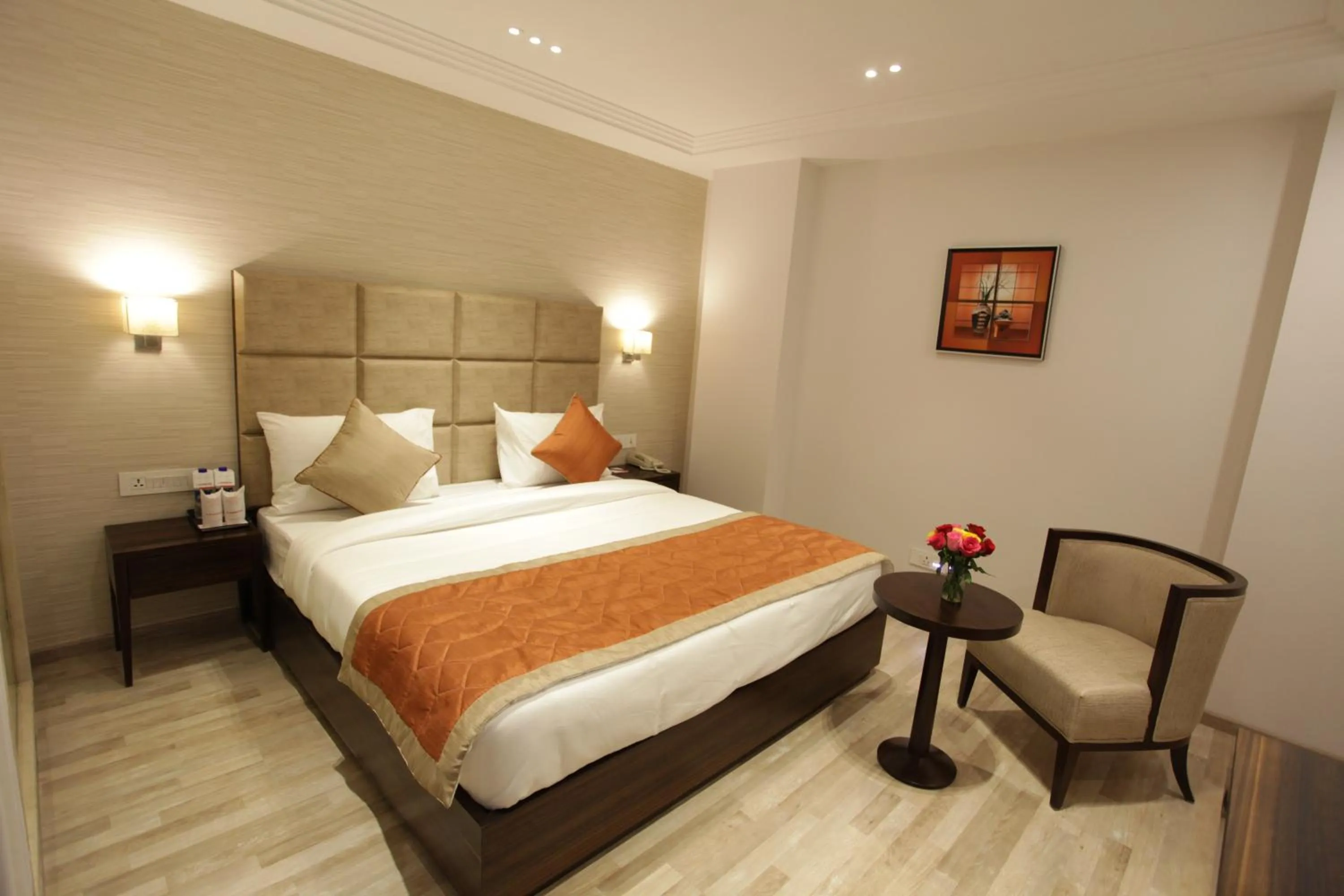 Coffee/tea facilities, Bed in Kaisons Inn (Near Apollo Hospital)