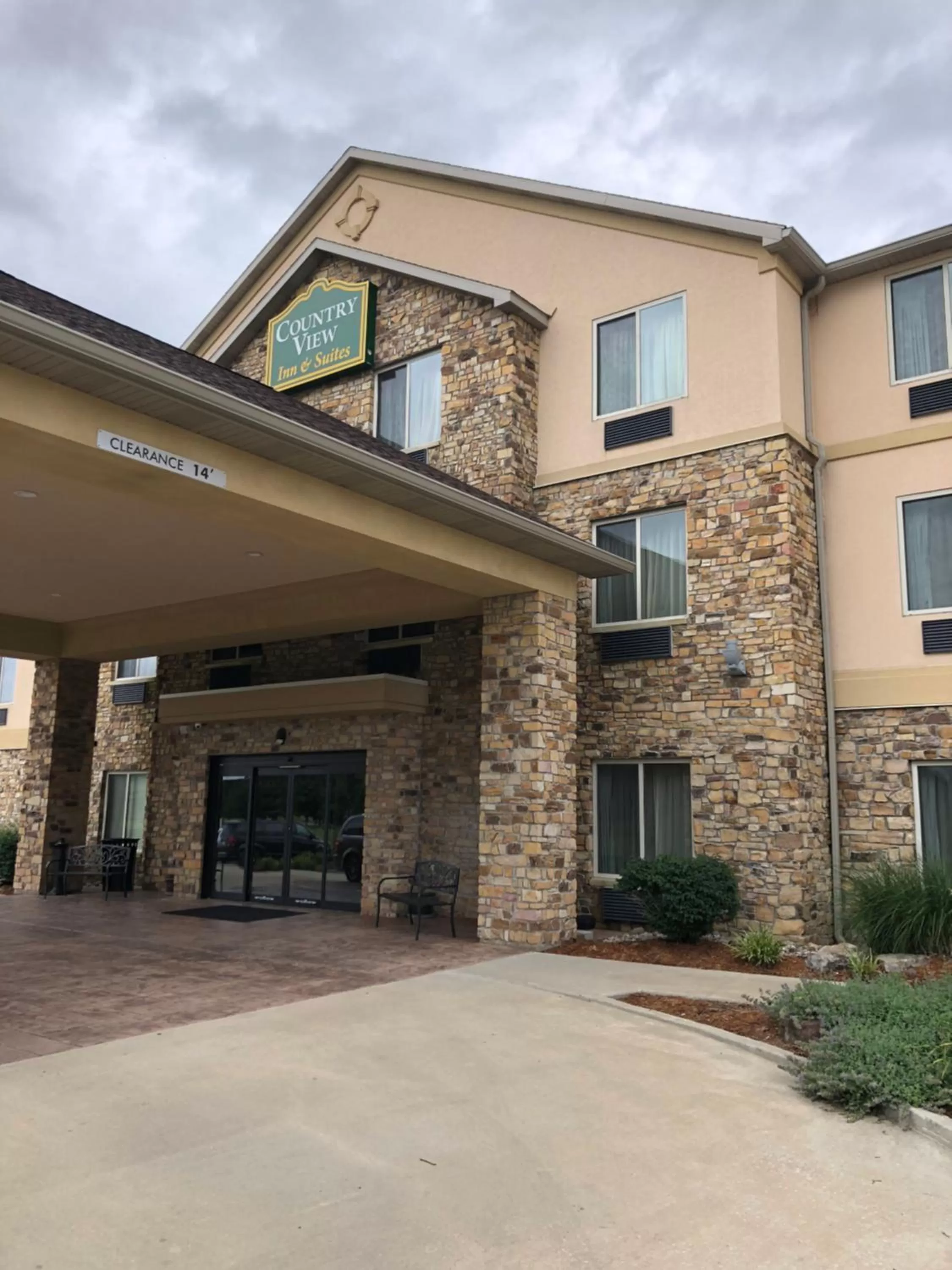 Facade/entrance in Countryview Inn & Suites