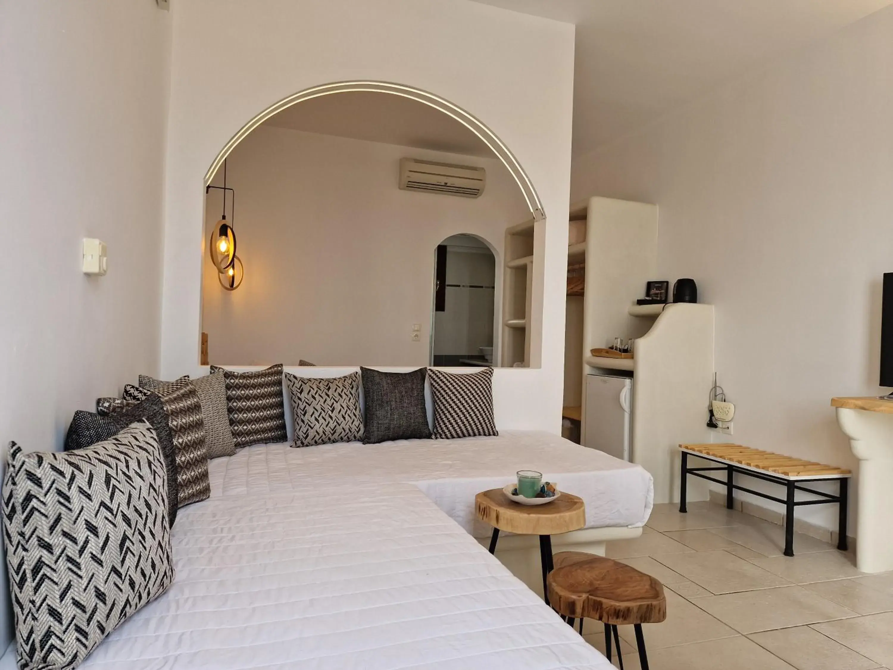 Suite with Sea and Pool View in Amerisa Suites & Villa Suite with Sea and Pool View in Amerisa Suites & Villa