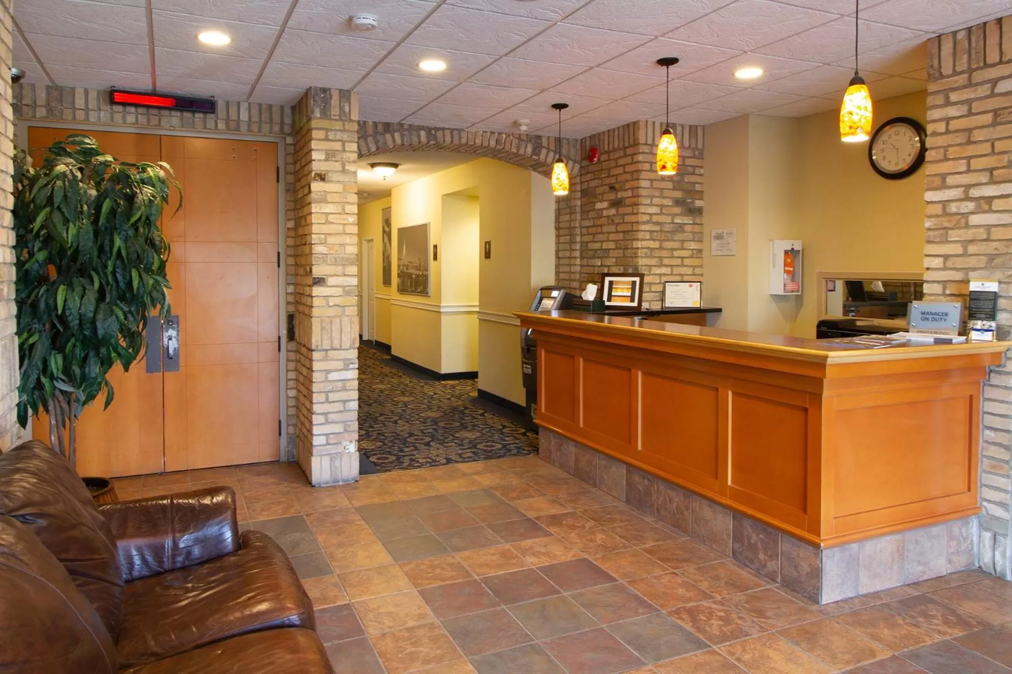 Lobby or reception in Park West Inn