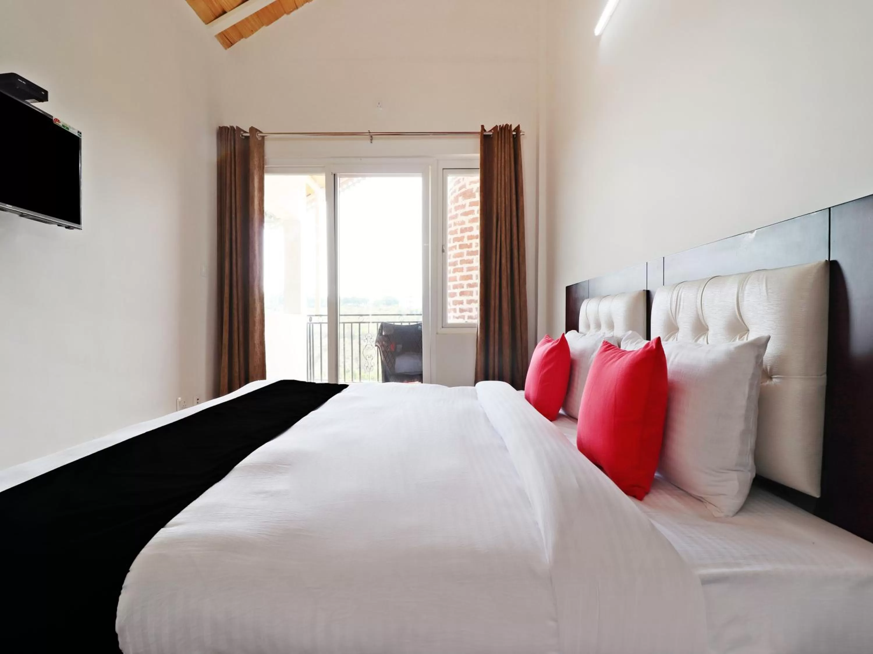 Bed in Cottages @ Village