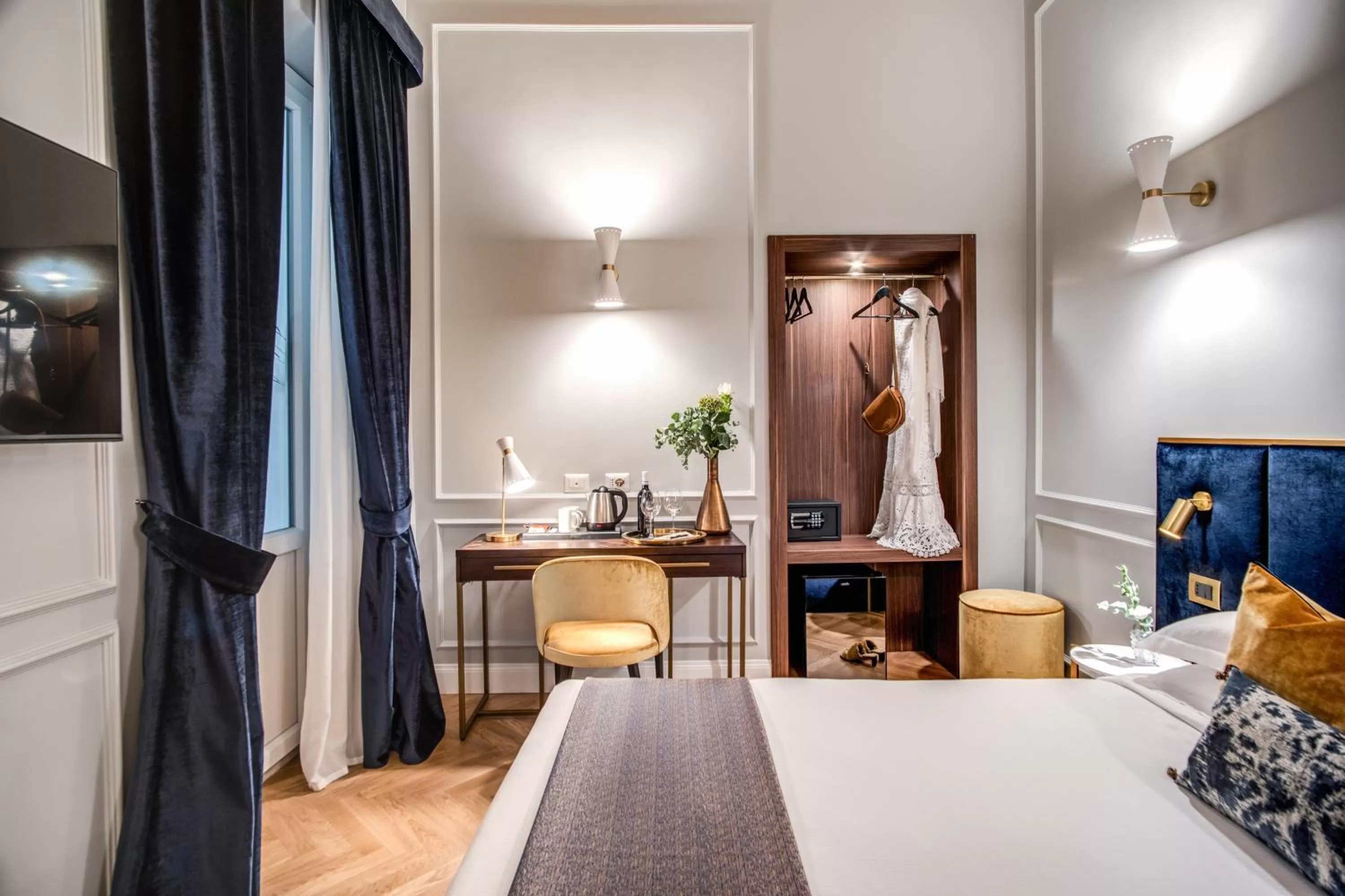 Bed in Tree Charme Augusto Boutique Hotel