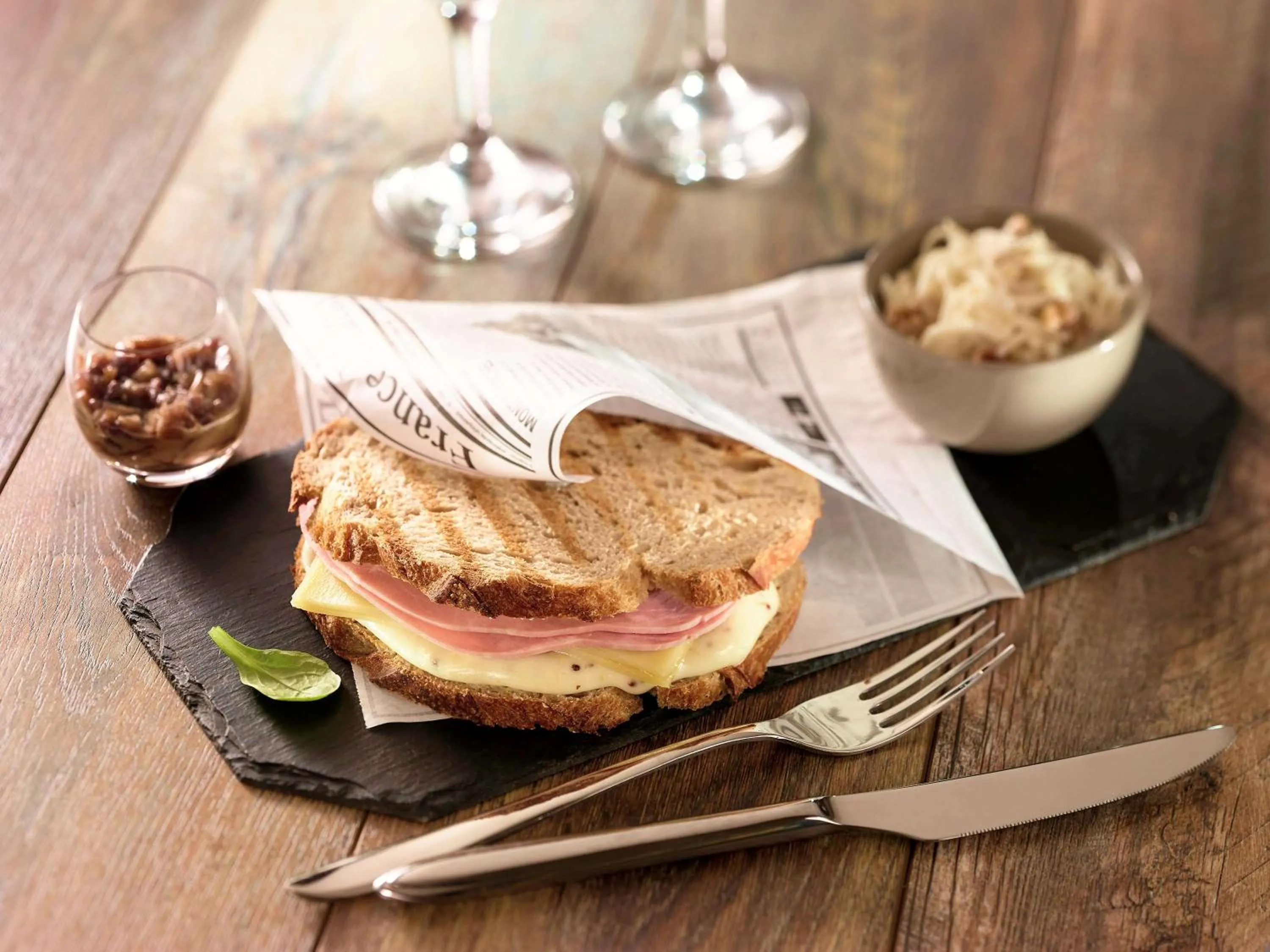 Restaurant/places to eat in ibis Saint Quentin en Yvelines - Vélodrome