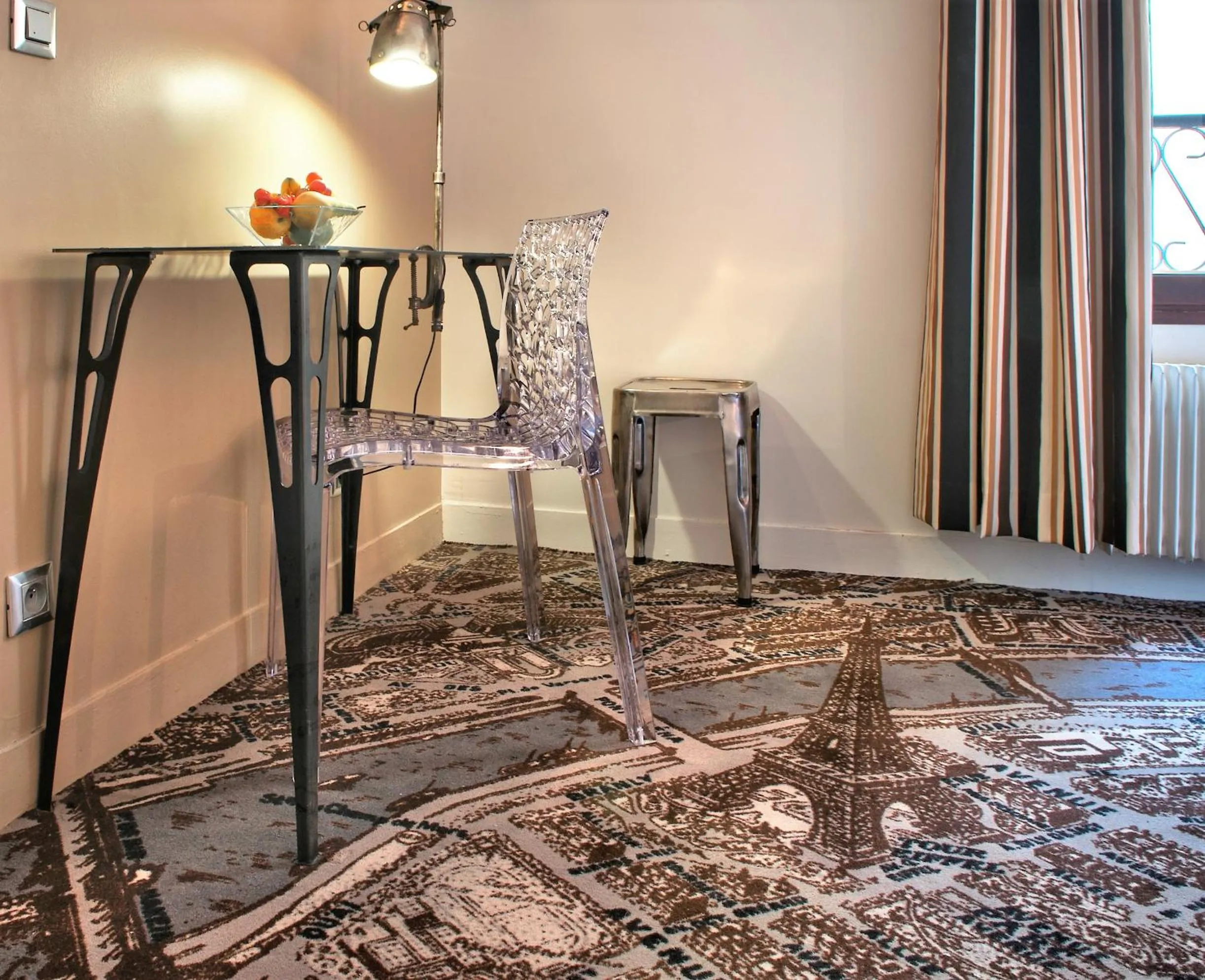 Seating area, Bed in Hotel Alpha Paris Eiffel by Patrick Hayat